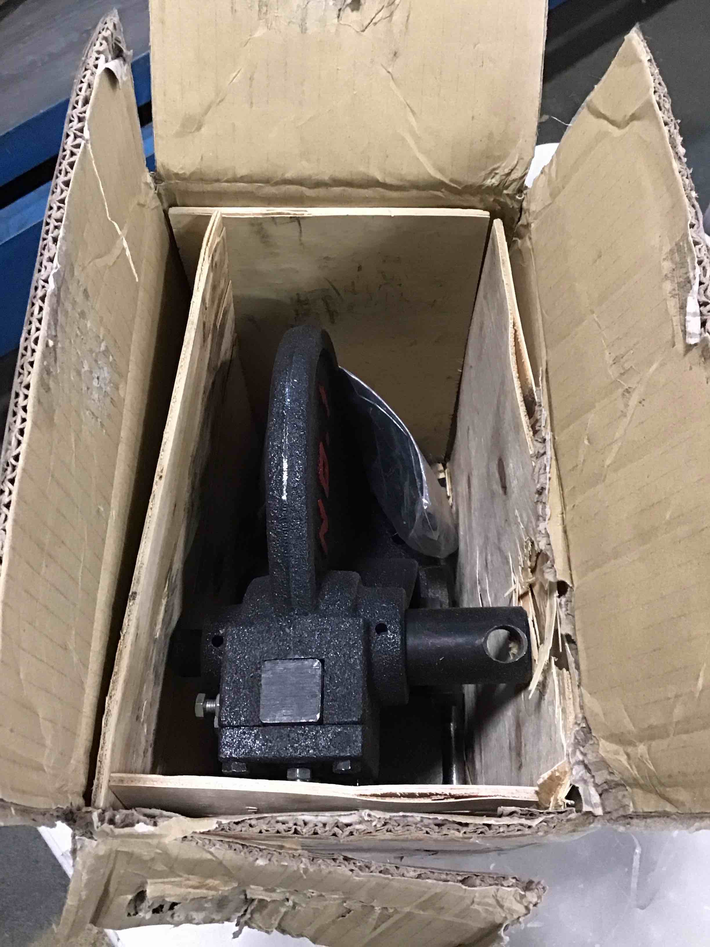 https://s3.amazonaws.com/lotting-images-prod/bidfta/ORG5897260_1704209972880.jpeg