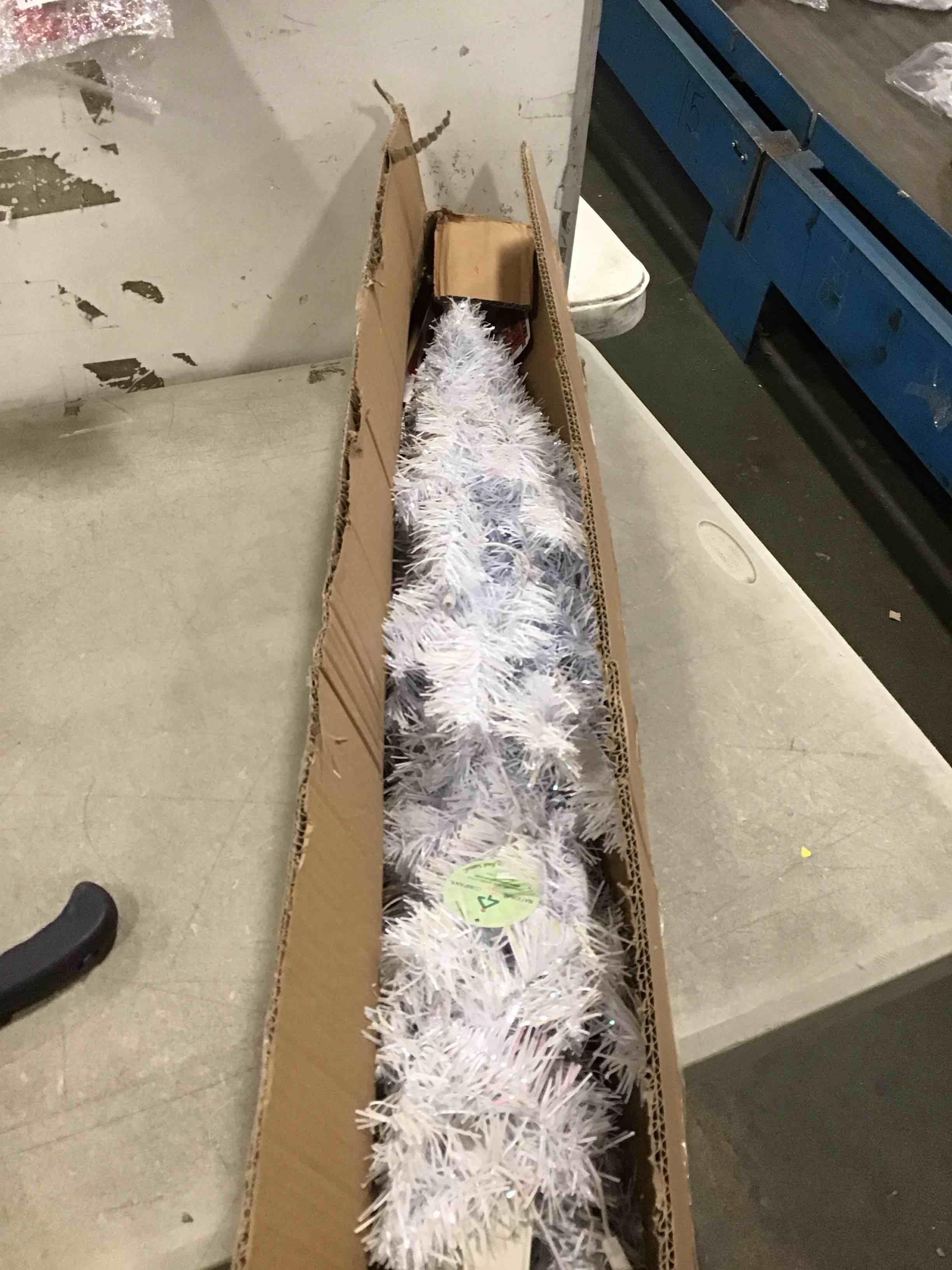 https://s3.amazonaws.com/lotting-images-prod/bidfta/ORG5898261_1704734539108.jpeg