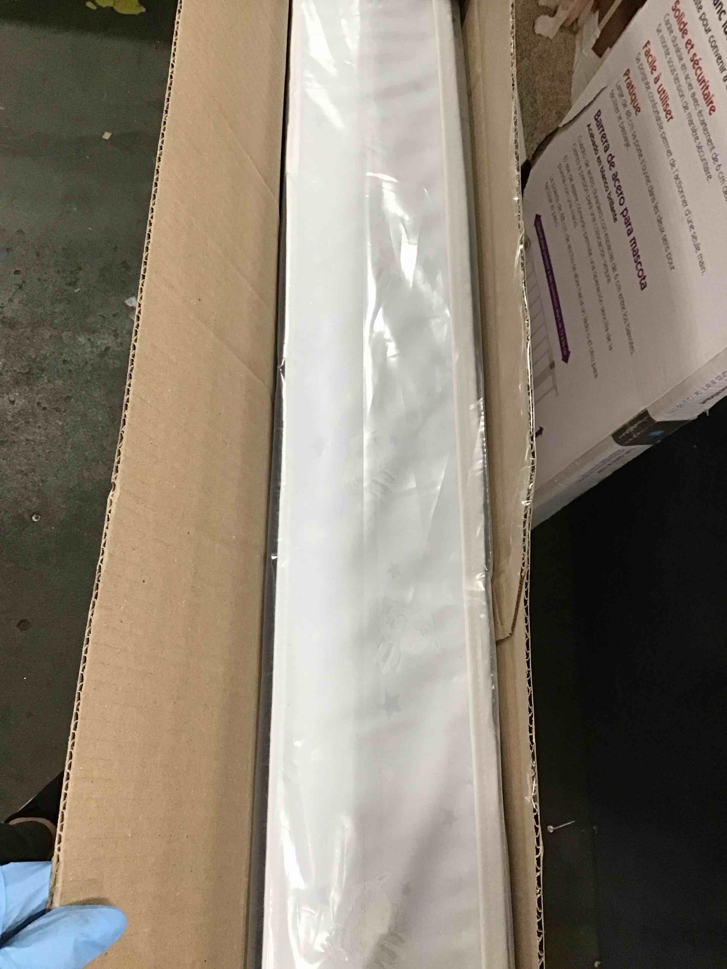 https://s3.amazonaws.com/lotting-images-prod/bidfta/ORG5898278_1704743817239.jpeg