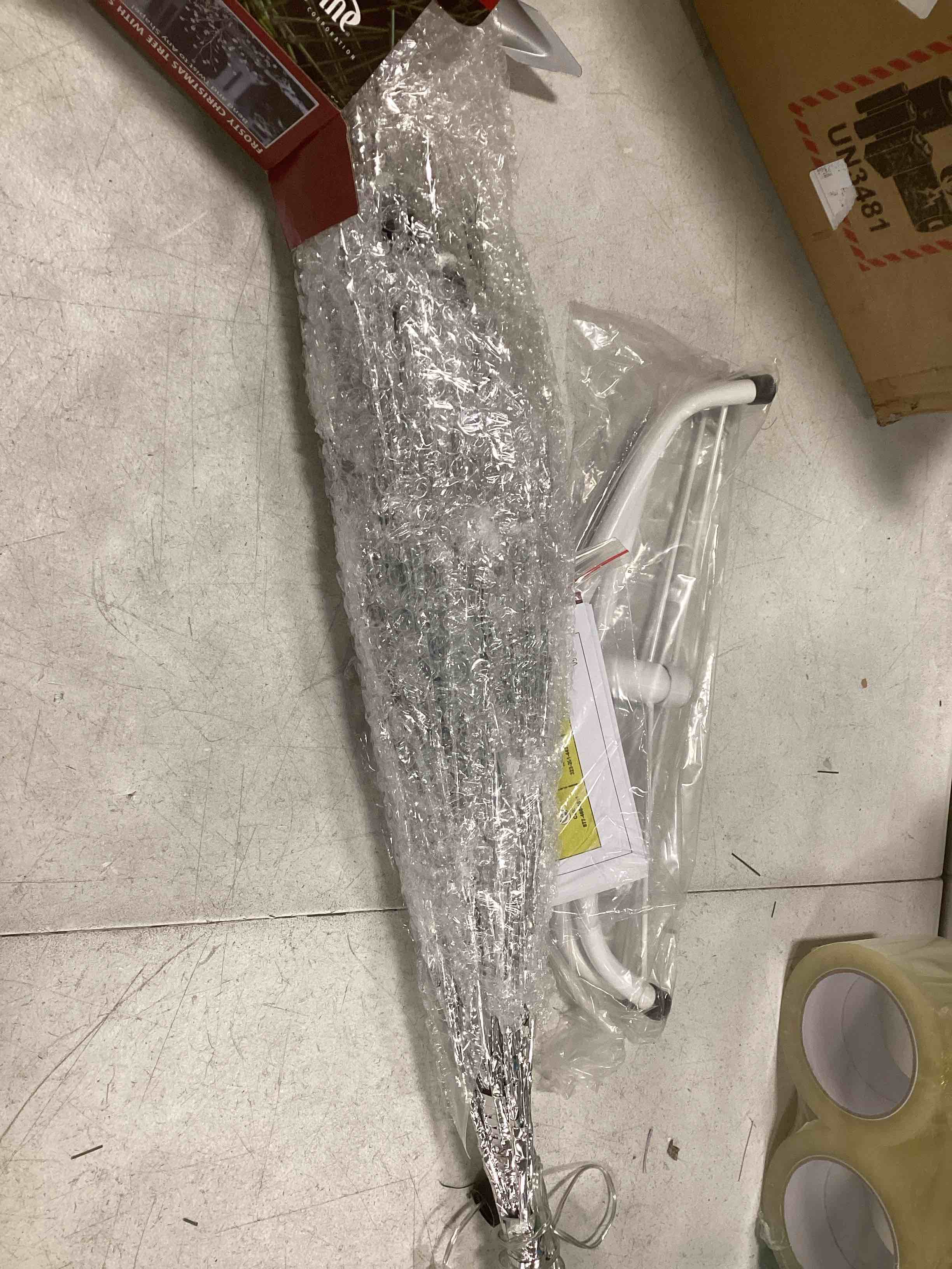 https://s3.amazonaws.com/lotting-images-prod/bidfta/ORG5898599_1703864924749.jpeg