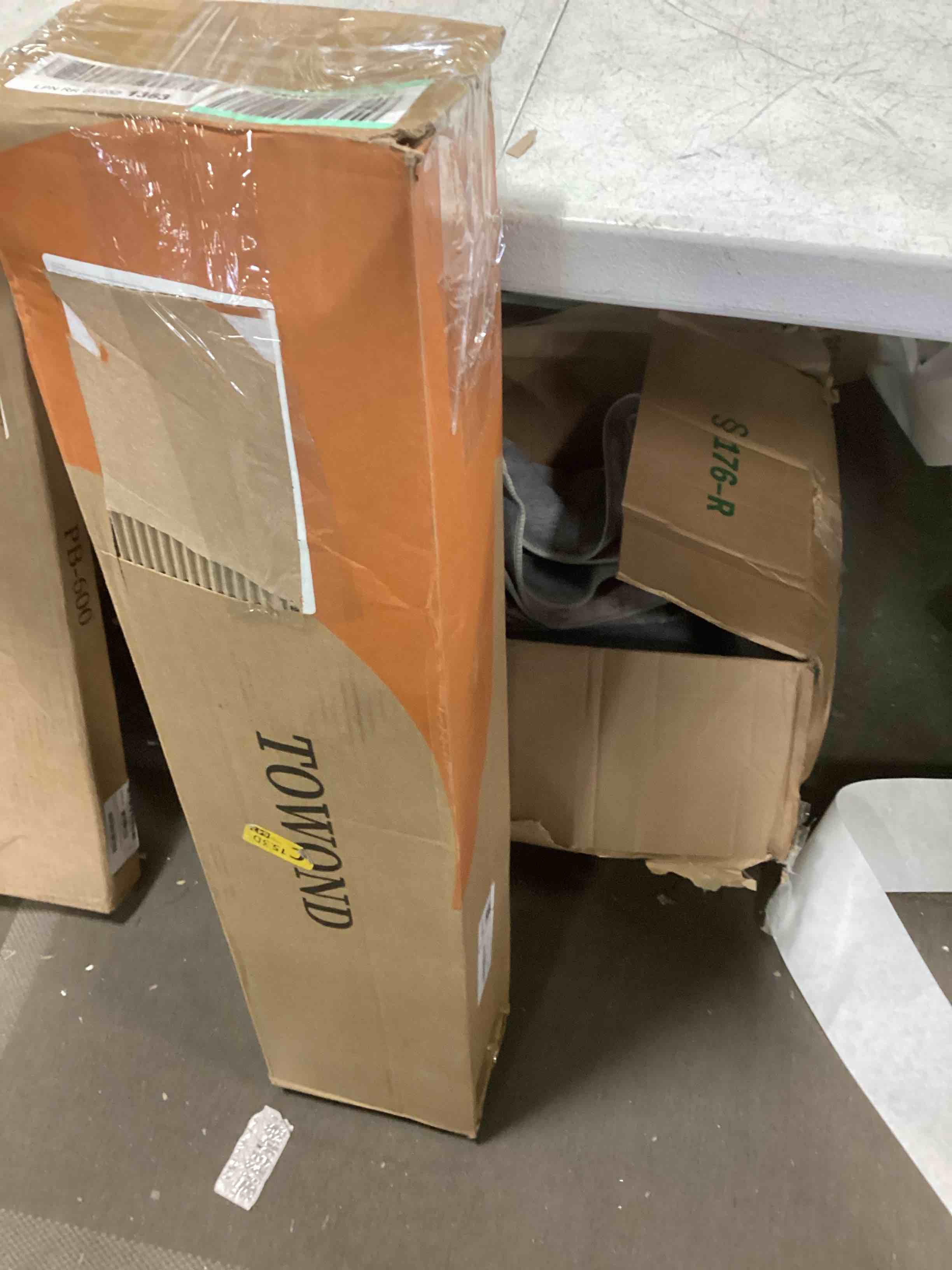 https://s3.amazonaws.com/lotting-images-prod/bidfta/ORG5898668_1703875193953.jpeg