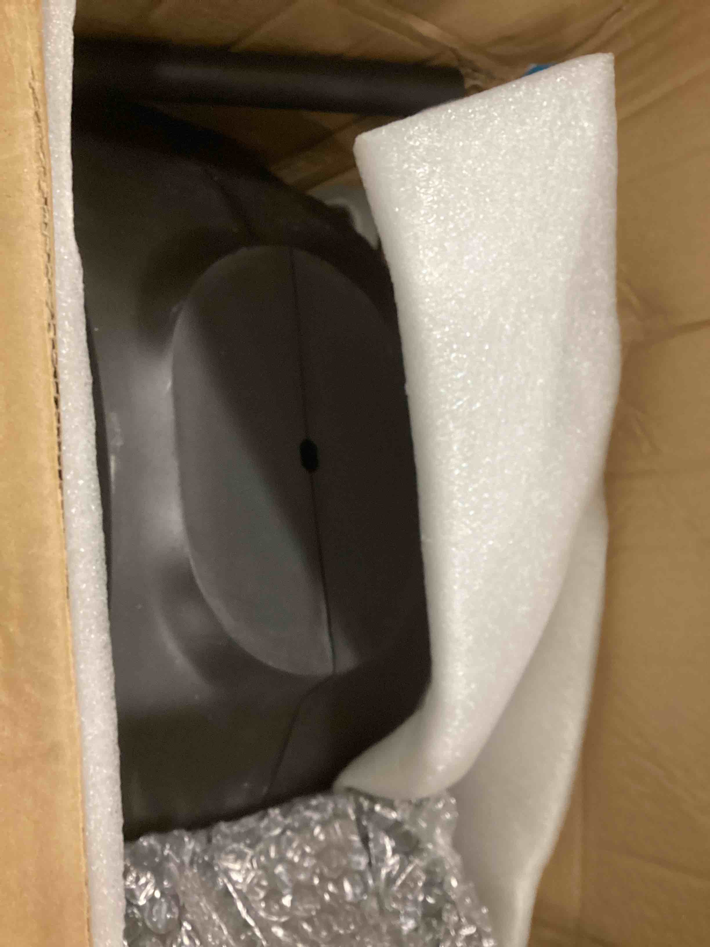 https://s3.amazonaws.com/lotting-images-prod/bidfta/ORG5898755_1703942825971.jpeg