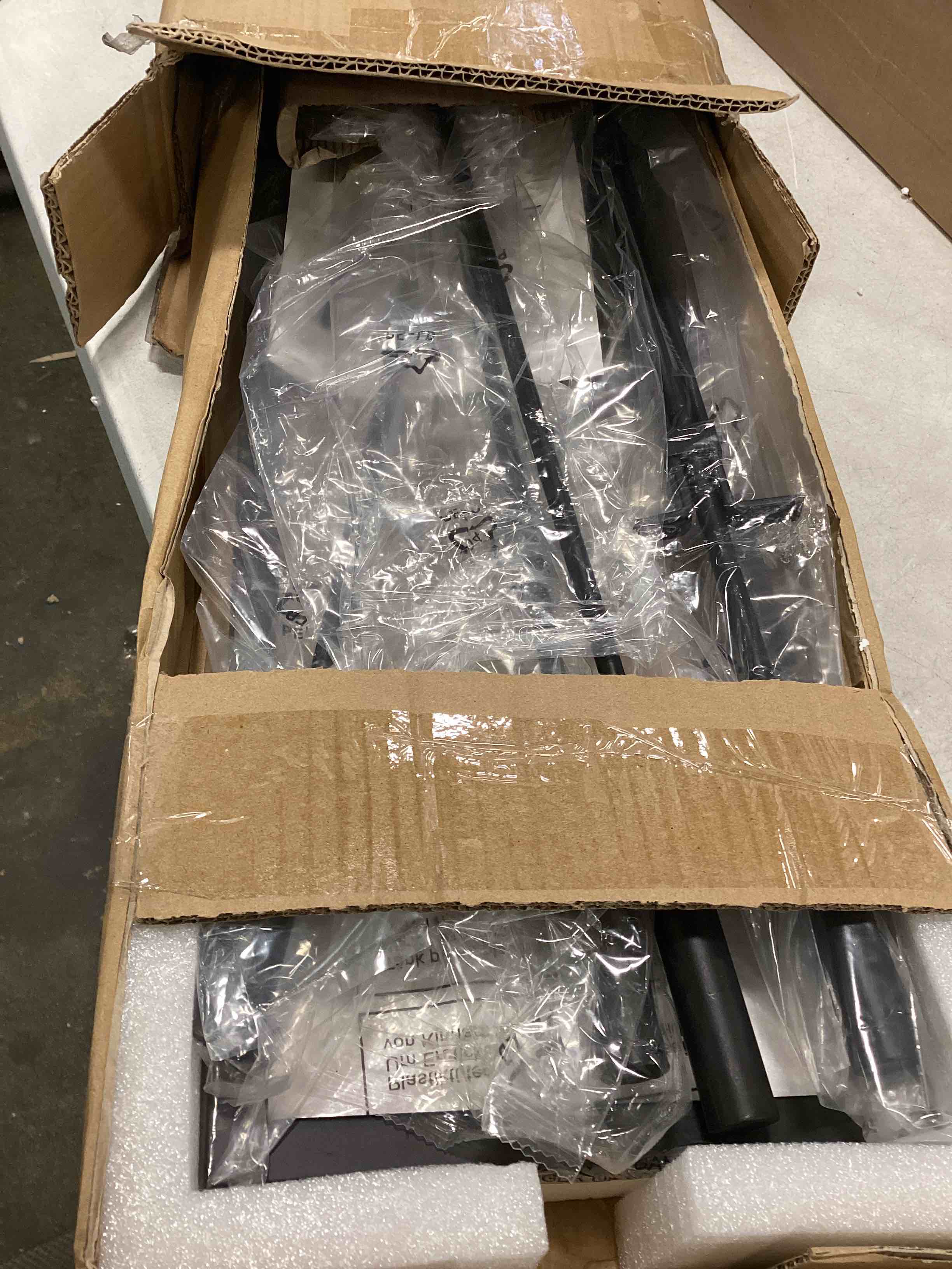 https://s3.amazonaws.com/lotting-images-prod/bidfta/ORG5899534_1704461176372.jpeg