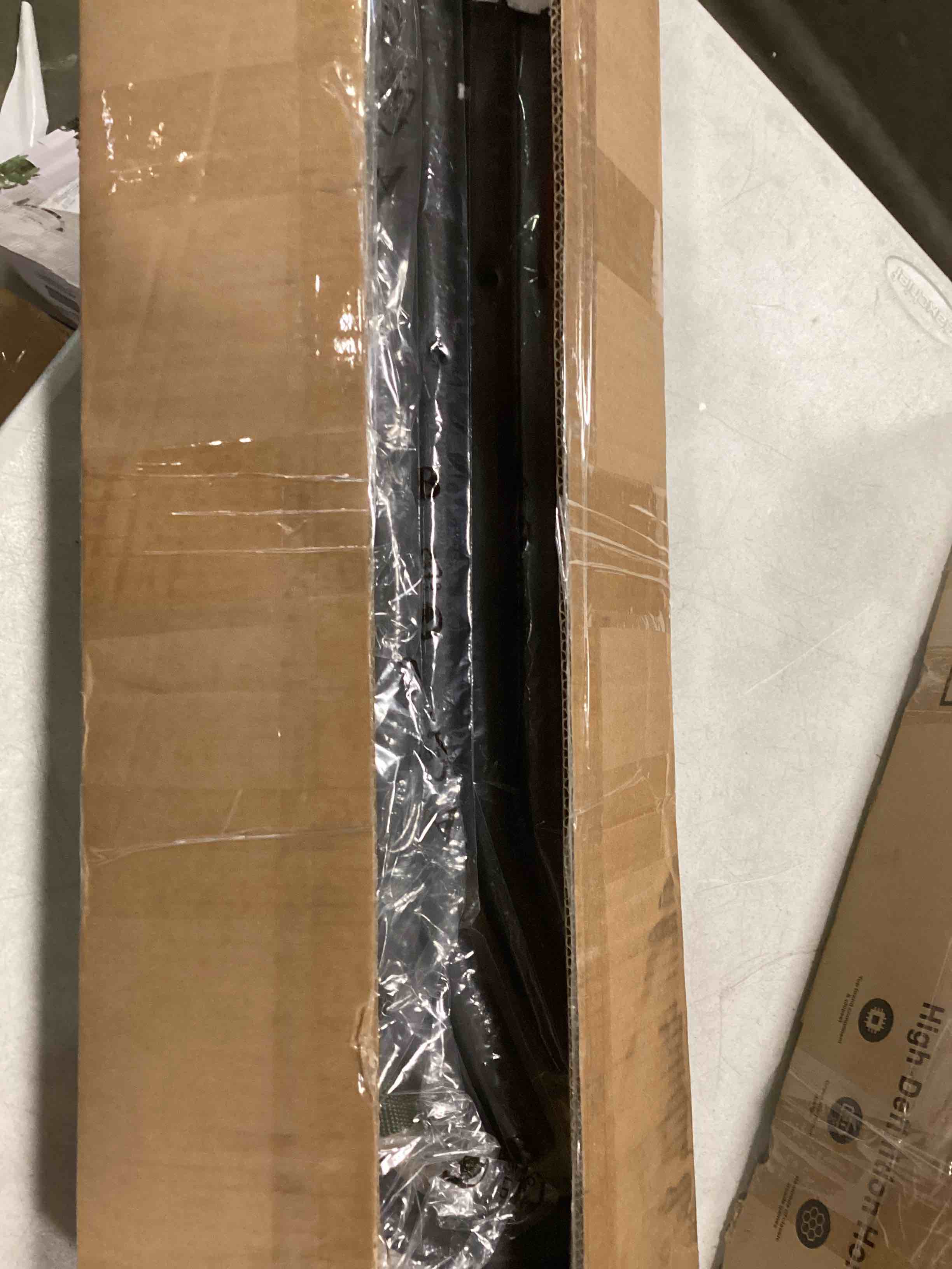 https://s3.amazonaws.com/lotting-images-prod/bidfta/ORG5899724_1704488324671.jpeg