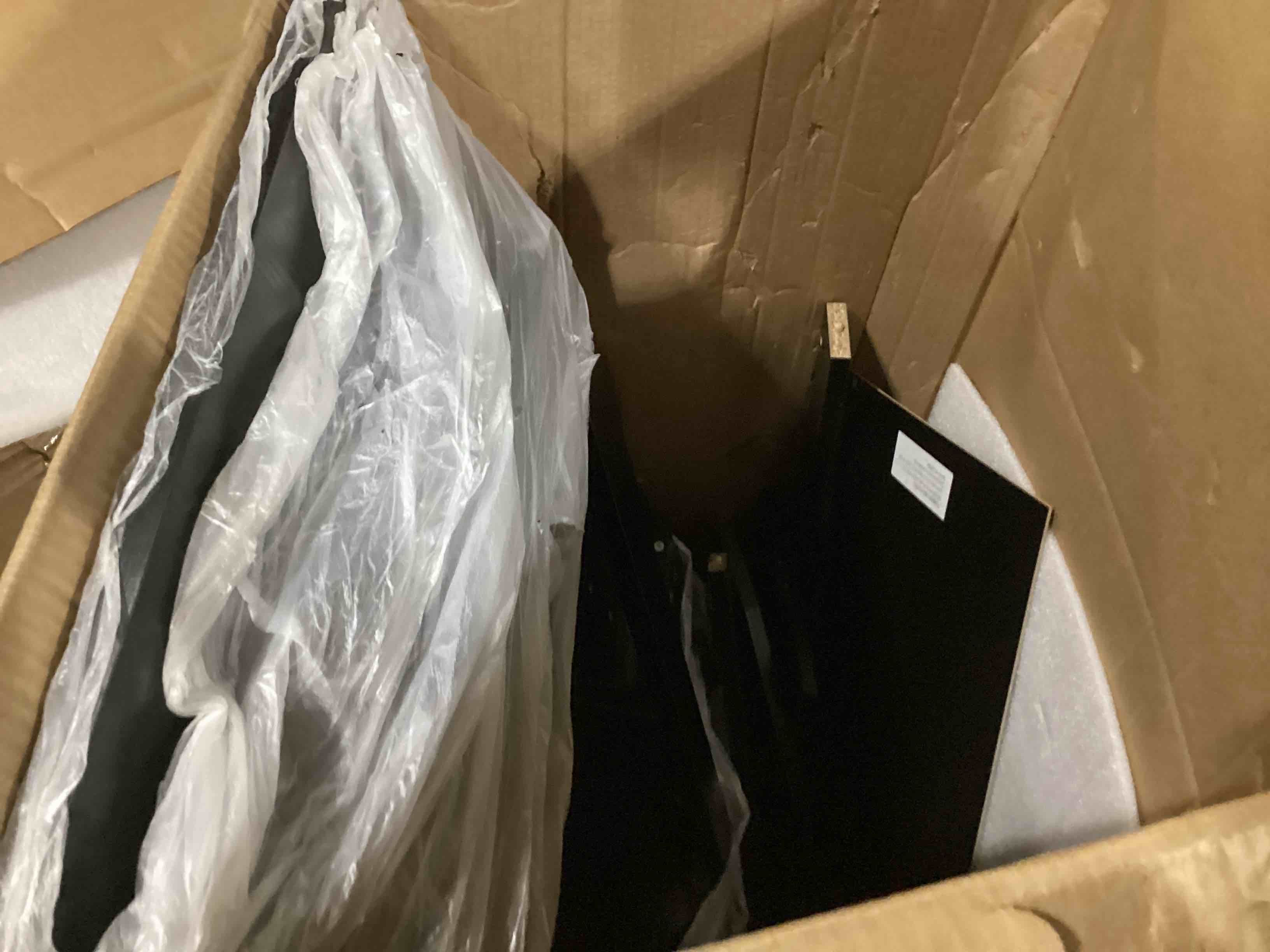 https://s3.amazonaws.com/lotting-images-prod/bidfta/ORG5900146_1719487819910.jpeg