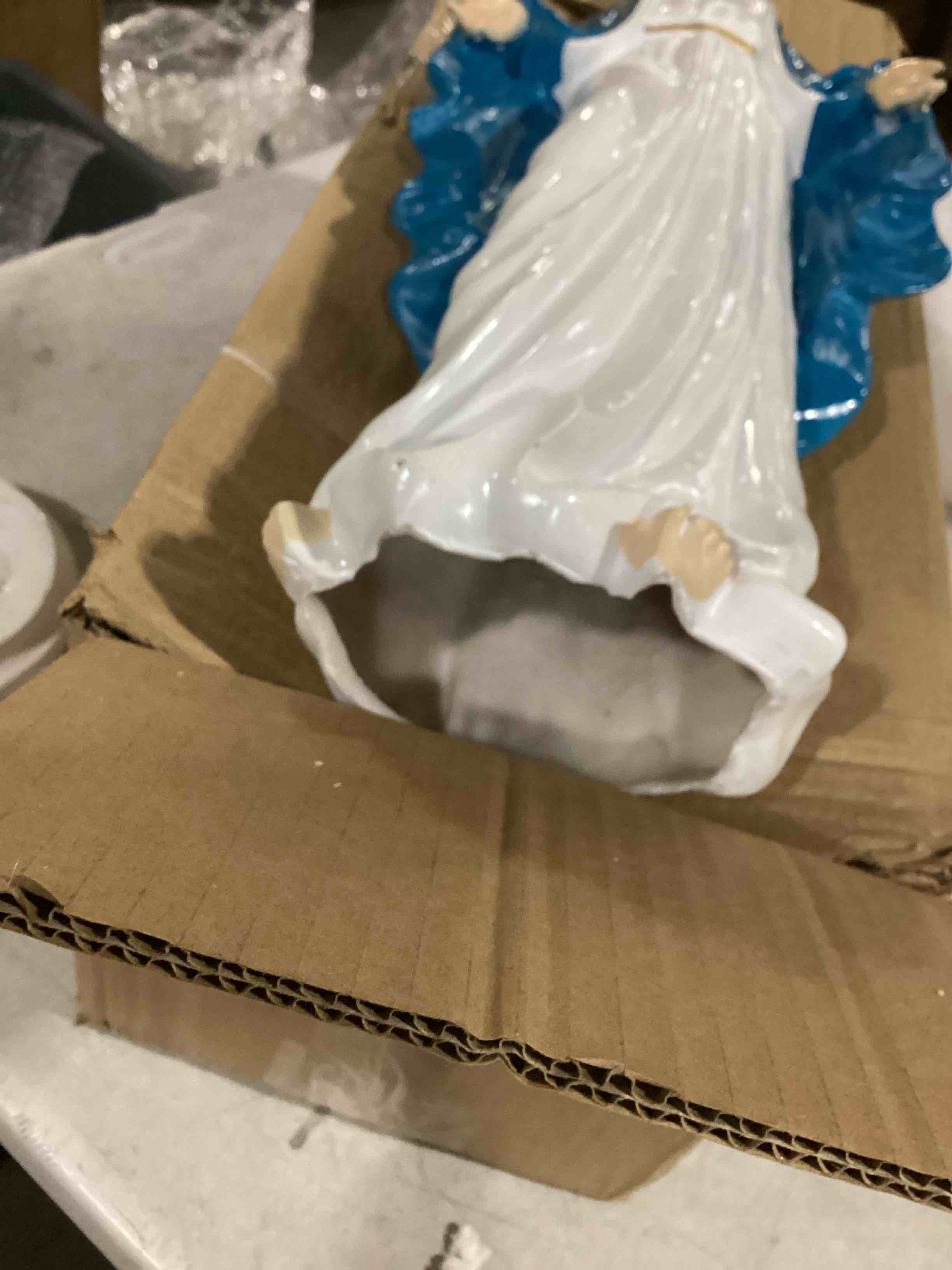 https://s3.amazonaws.com/lotting-images-prod/bidfta/ORG5900539_1719925579669.jpeg
