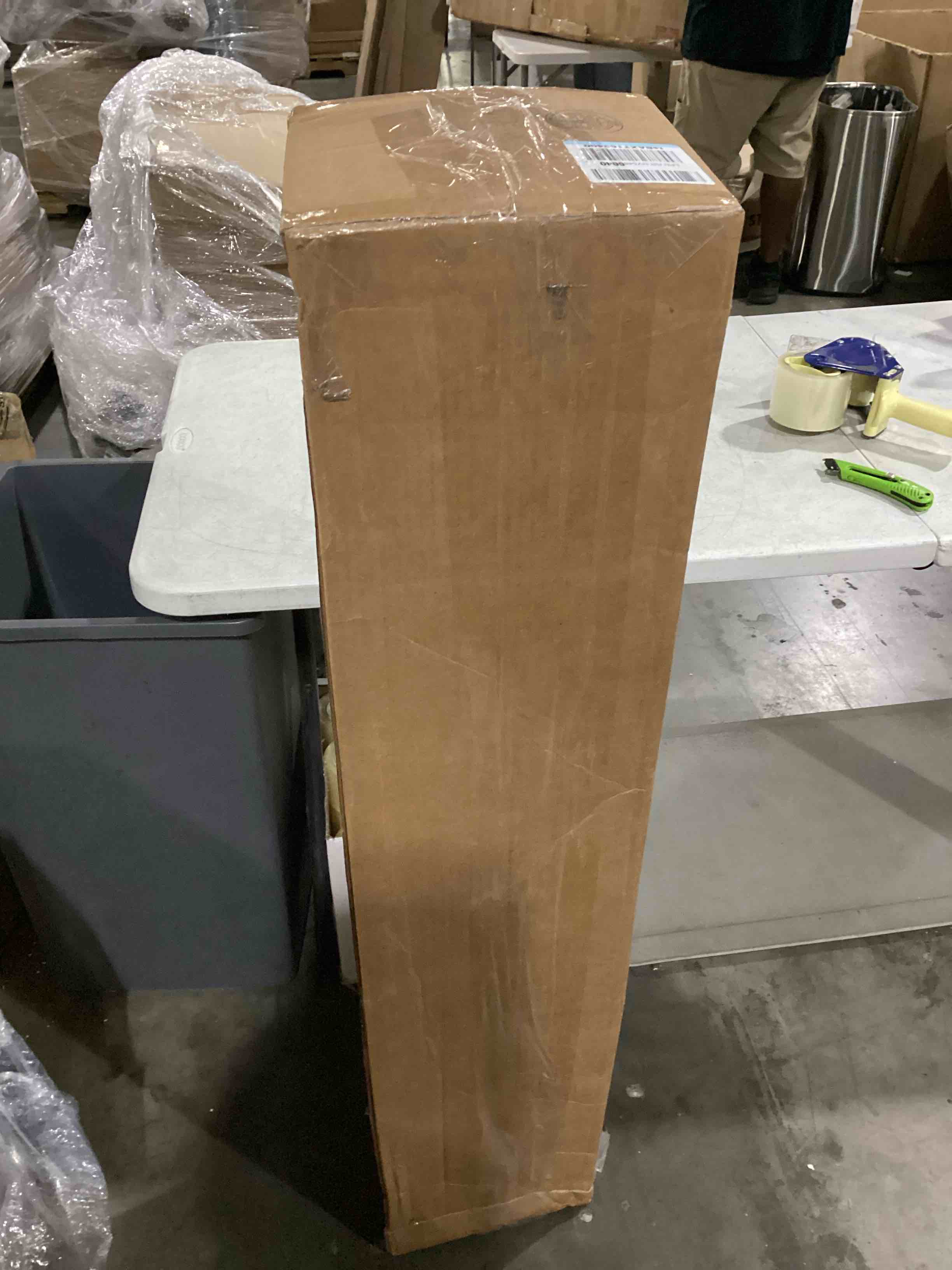 https://s3.amazonaws.com/lotting-images-prod/bidfta/ORG5900931_1720613657007.jpeg