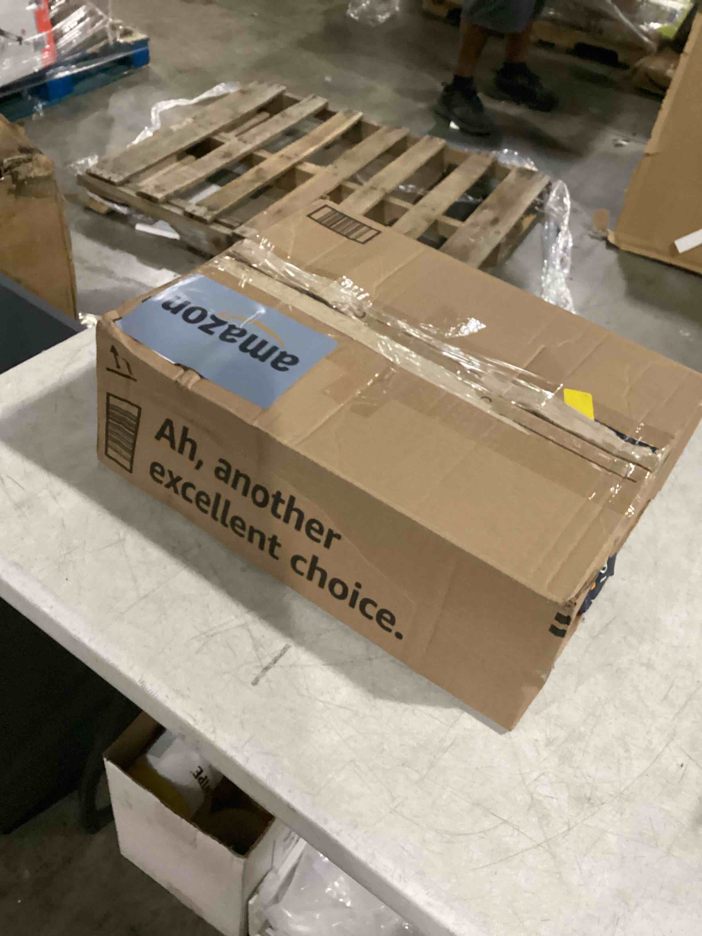 https://s3.amazonaws.com/lotting-images-prod/bidfta/ORG5901312_1721235630492.jpeg