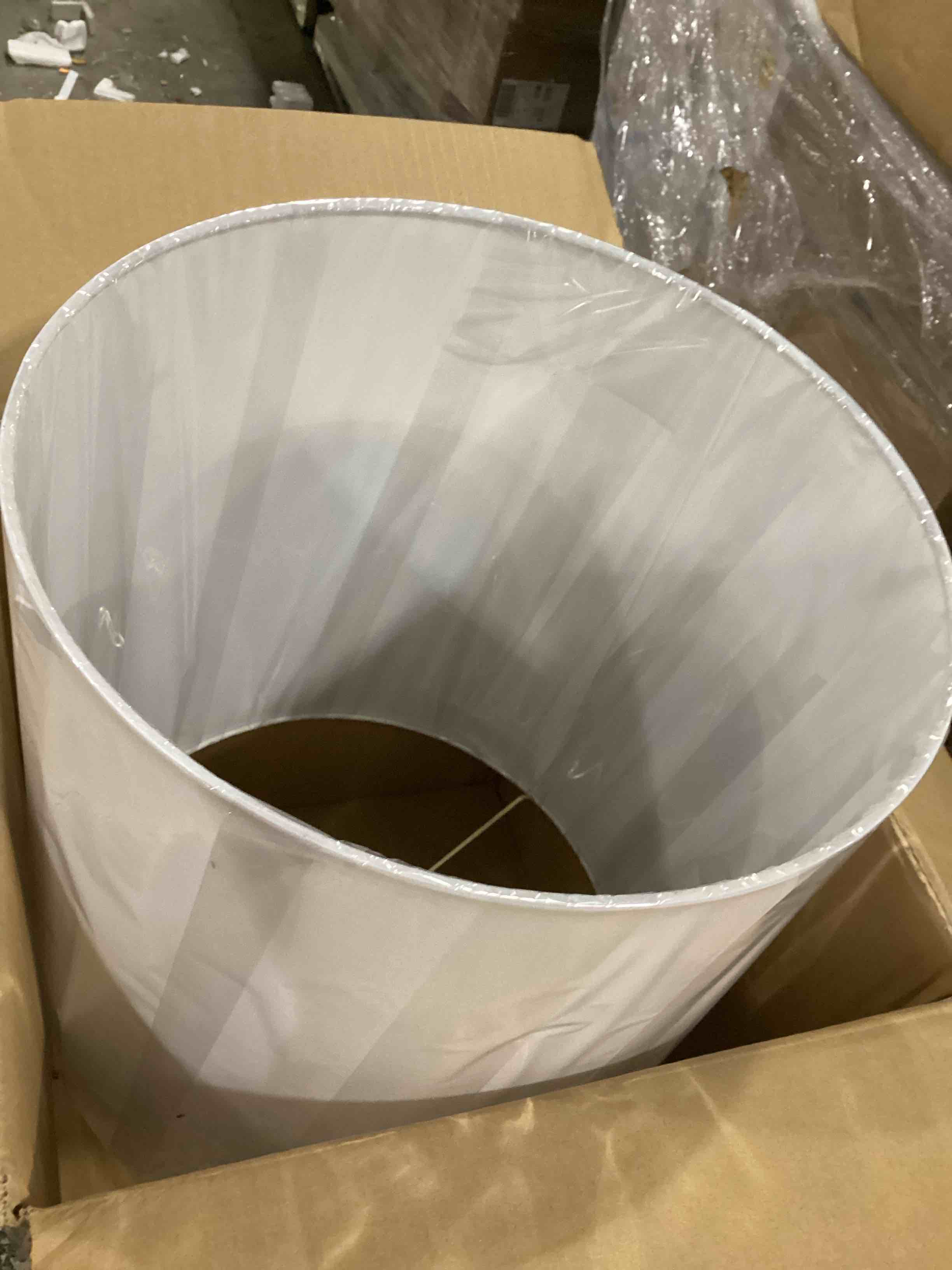 https://s3.amazonaws.com/lotting-images-prod/bidfta/ORG5901621_1718992280455.jpeg
