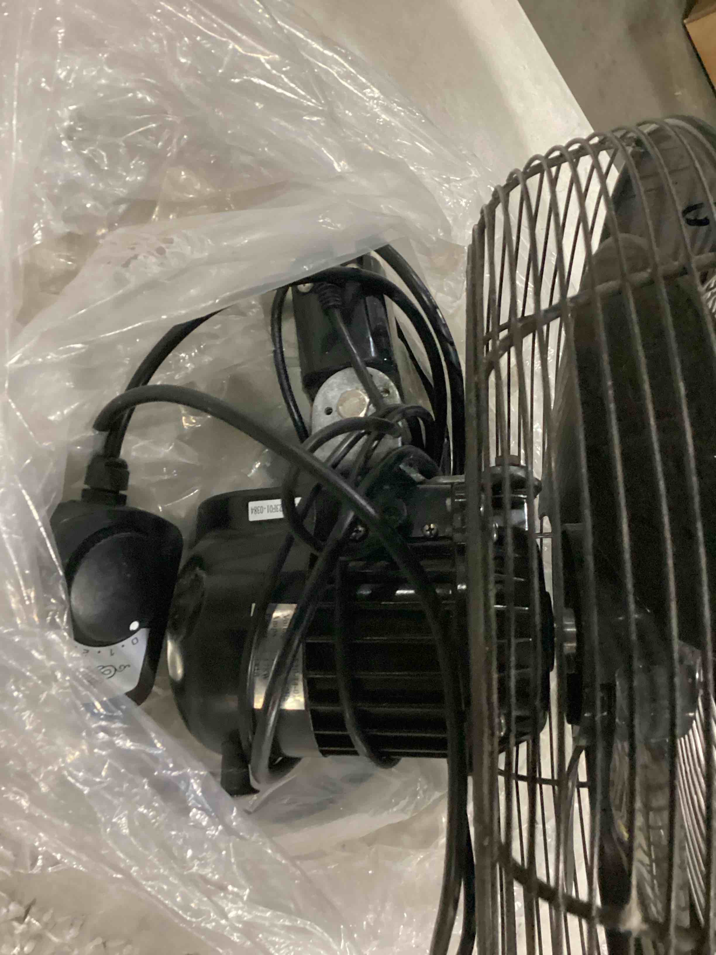 https://s3.amazonaws.com/lotting-images-prod/bidfta/ORG5903982_1720190617441.jpeg