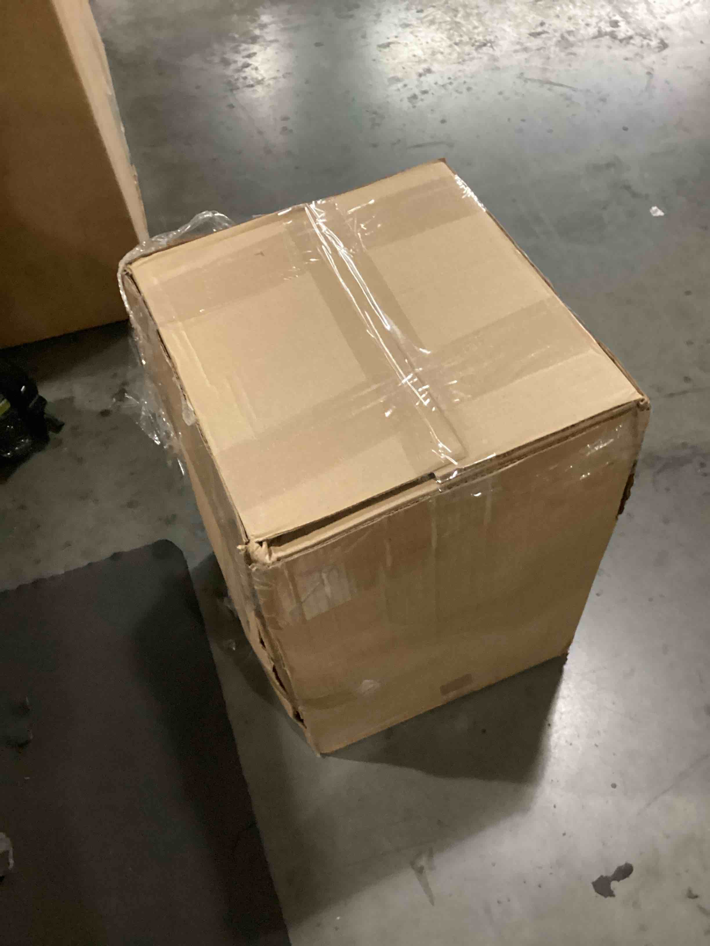 https://s3.amazonaws.com/lotting-images-prod/bidfta/ORG5903982_1720190661163.jpeg