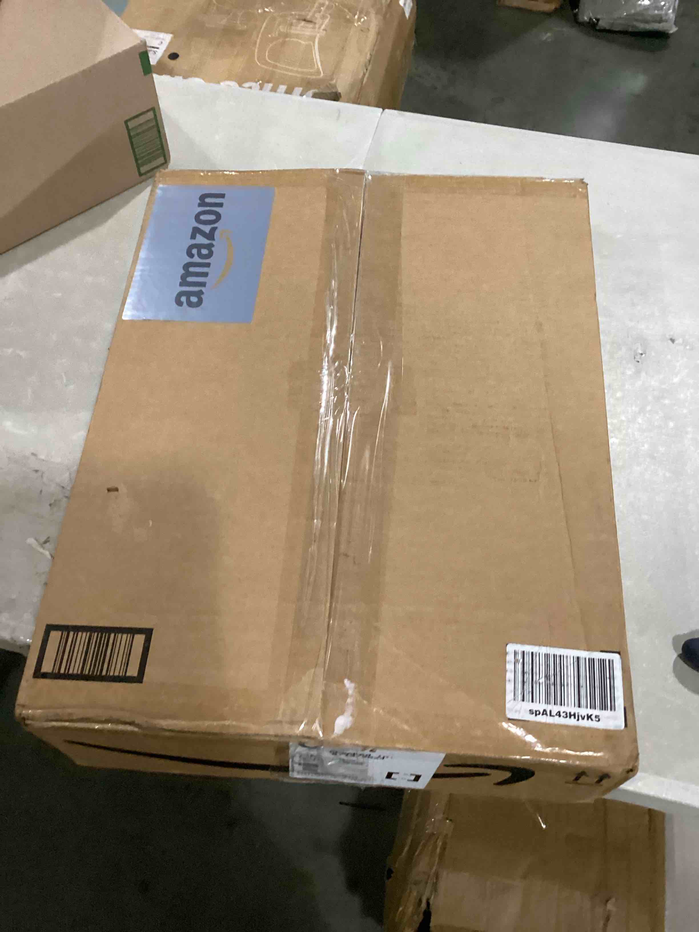 https://s3.amazonaws.com/lotting-images-prod/bidfta/ORG5904374_1720785830691.jpeg