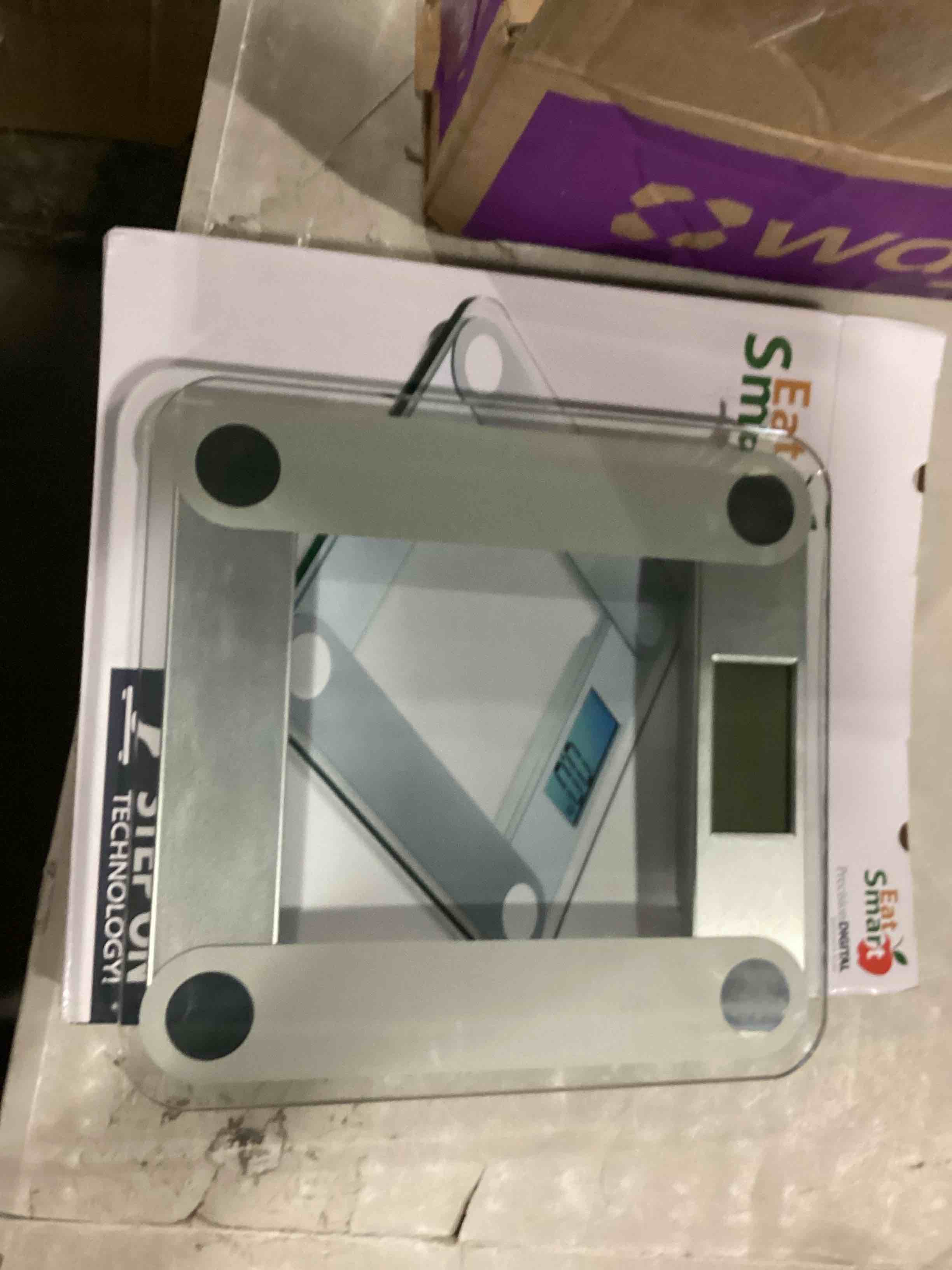 https://s3.amazonaws.com/lotting-images-prod/bidfta/ORG5904425_1720799088006.jpeg