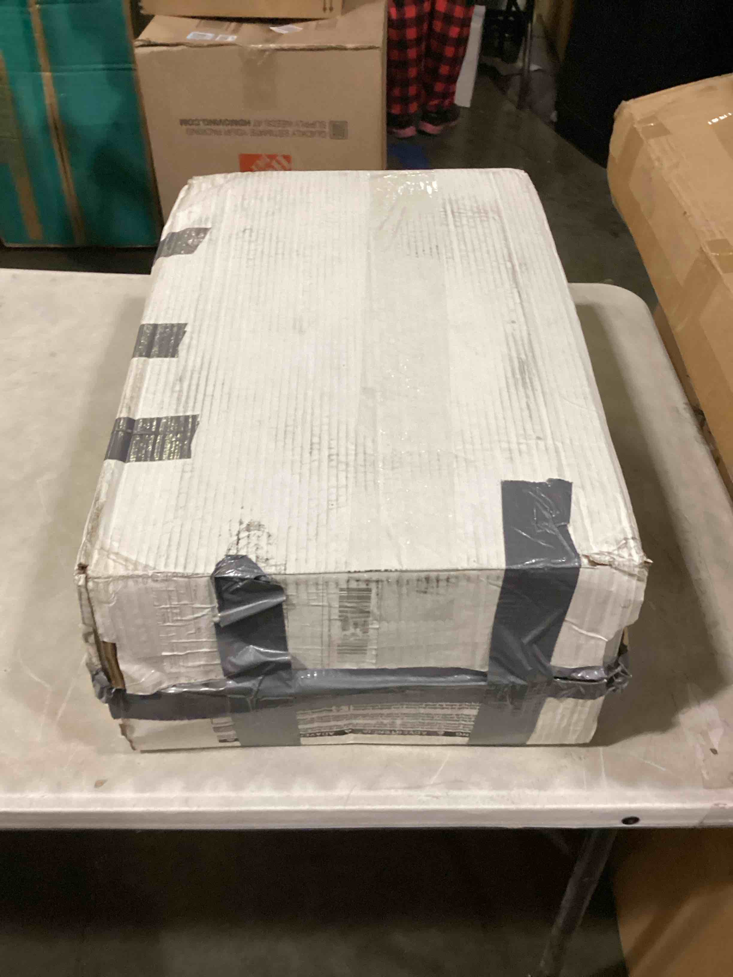 https://s3.amazonaws.com/lotting-images-prod/bidfta/ORG5904973_1720031456041.jpeg