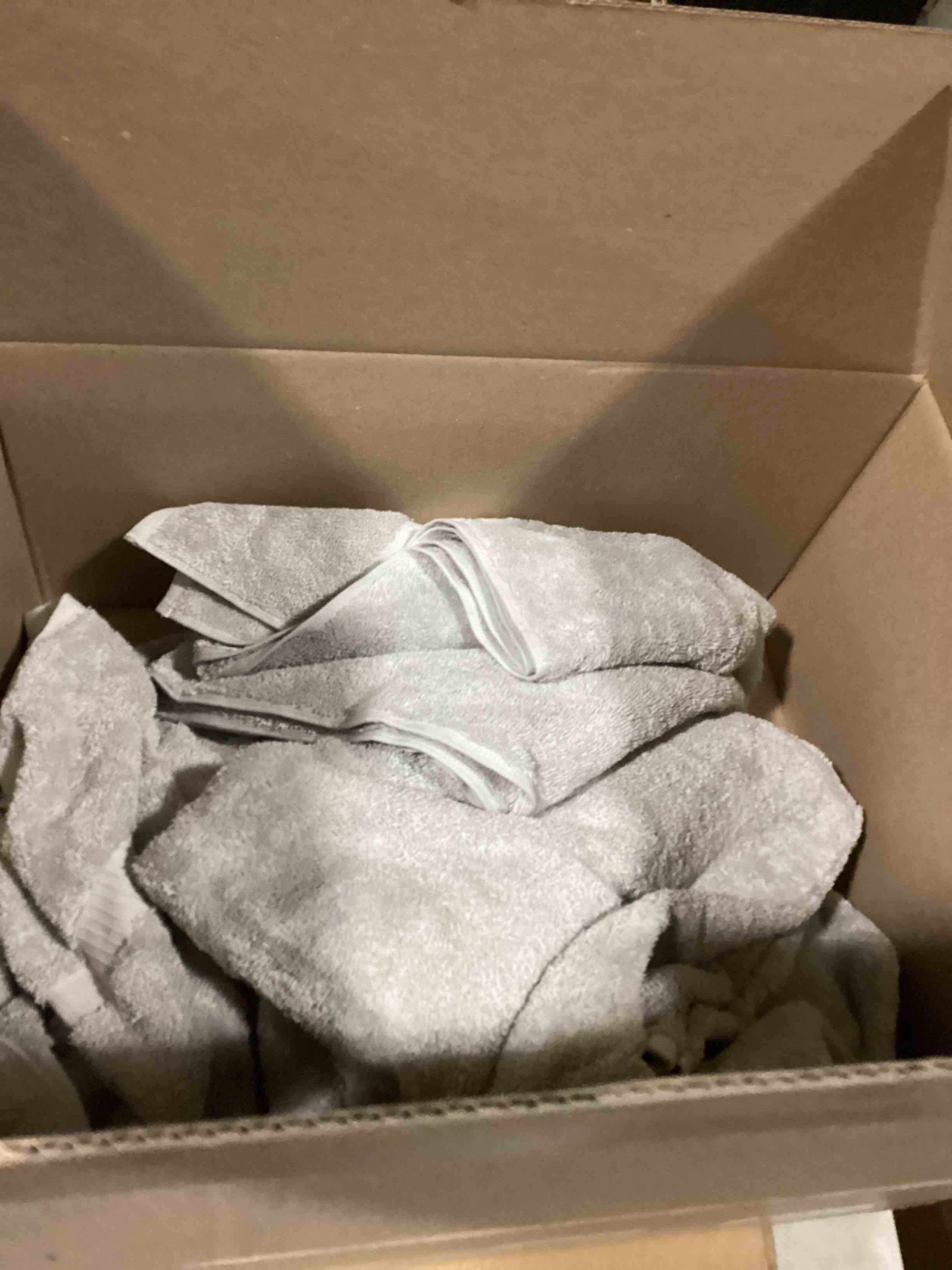 https://s3.amazonaws.com/lotting-images-prod/bidfta/ORG5905655_1721390345102.jpeg