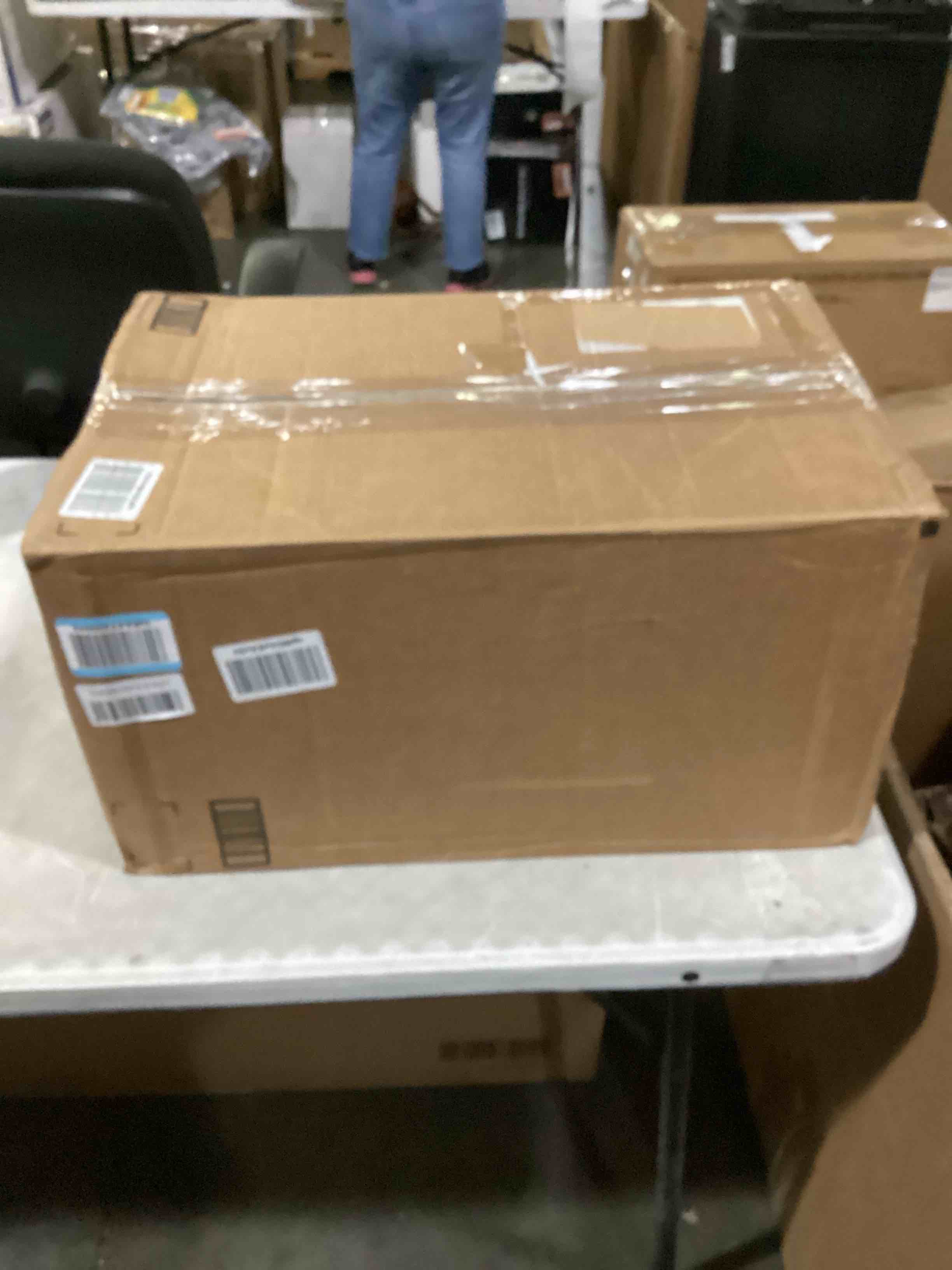 https://s3.amazonaws.com/lotting-images-prod/bidfta/ORG5905804_1721734669782.jpeg