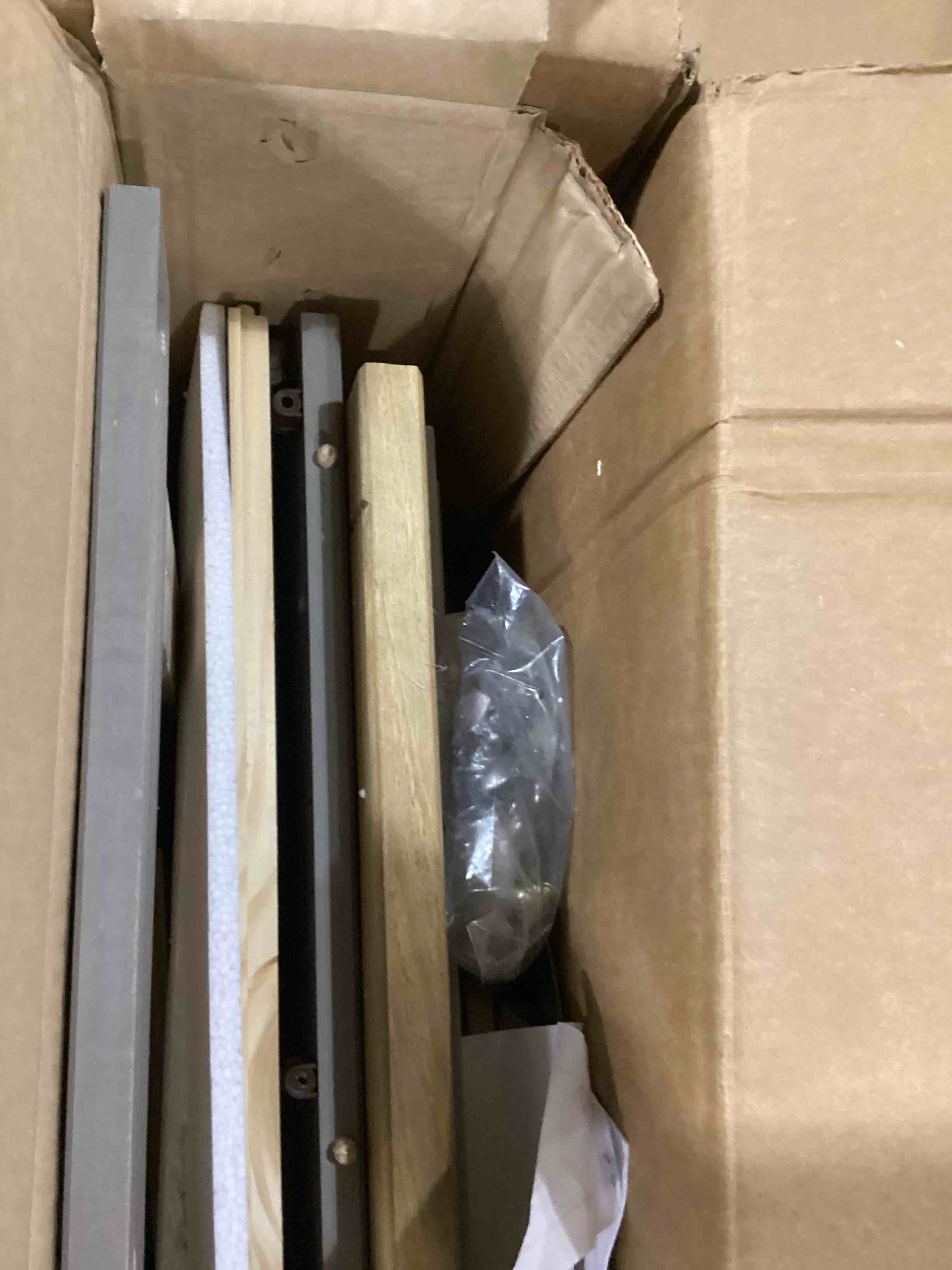 https://s3.amazonaws.com/lotting-images-prod/bidfta/ORG5905967_1721051711806.jpeg