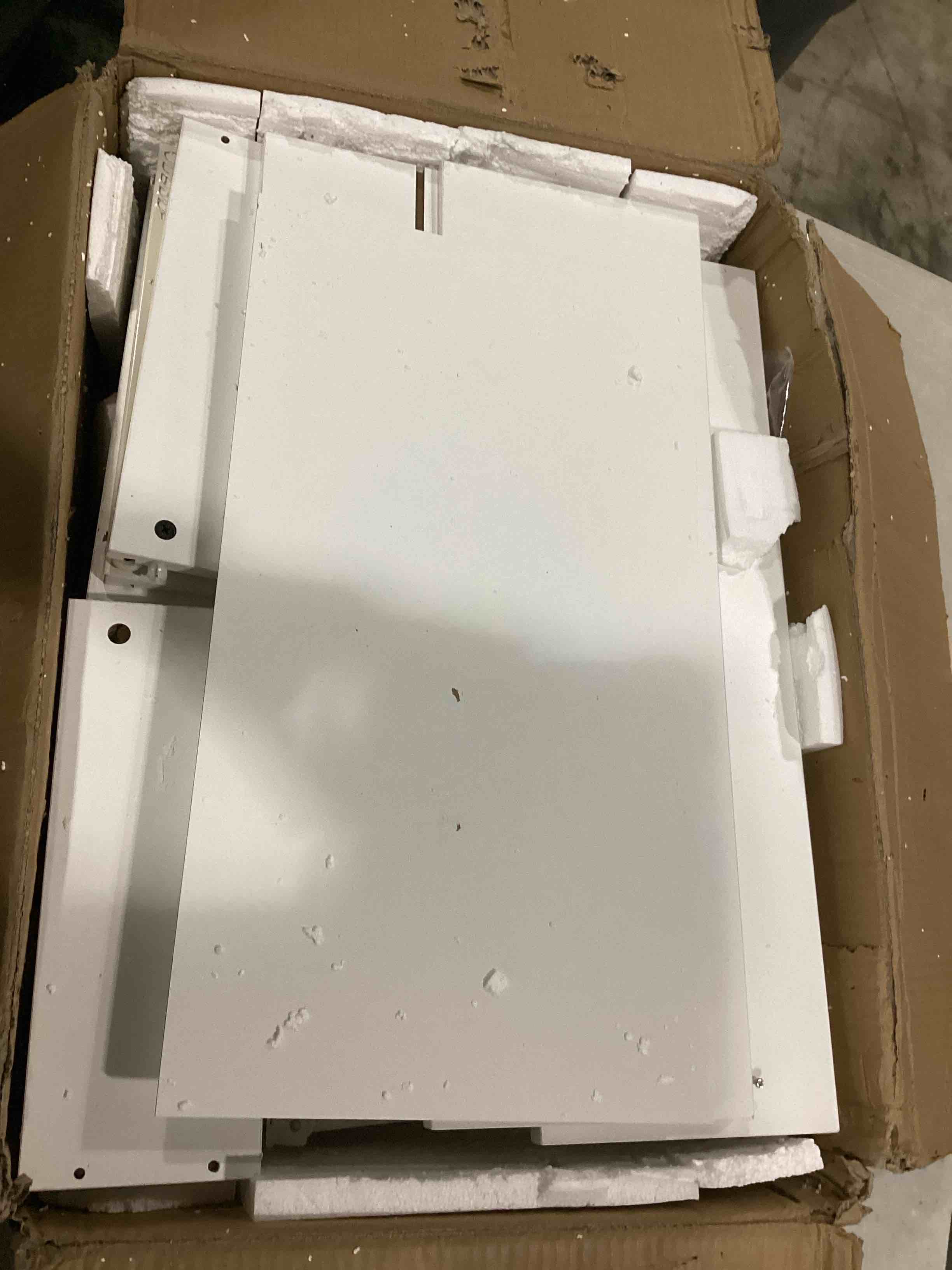 https://s3.amazonaws.com/lotting-images-prod/bidfta/ORG5906908_1722001863165.jpeg