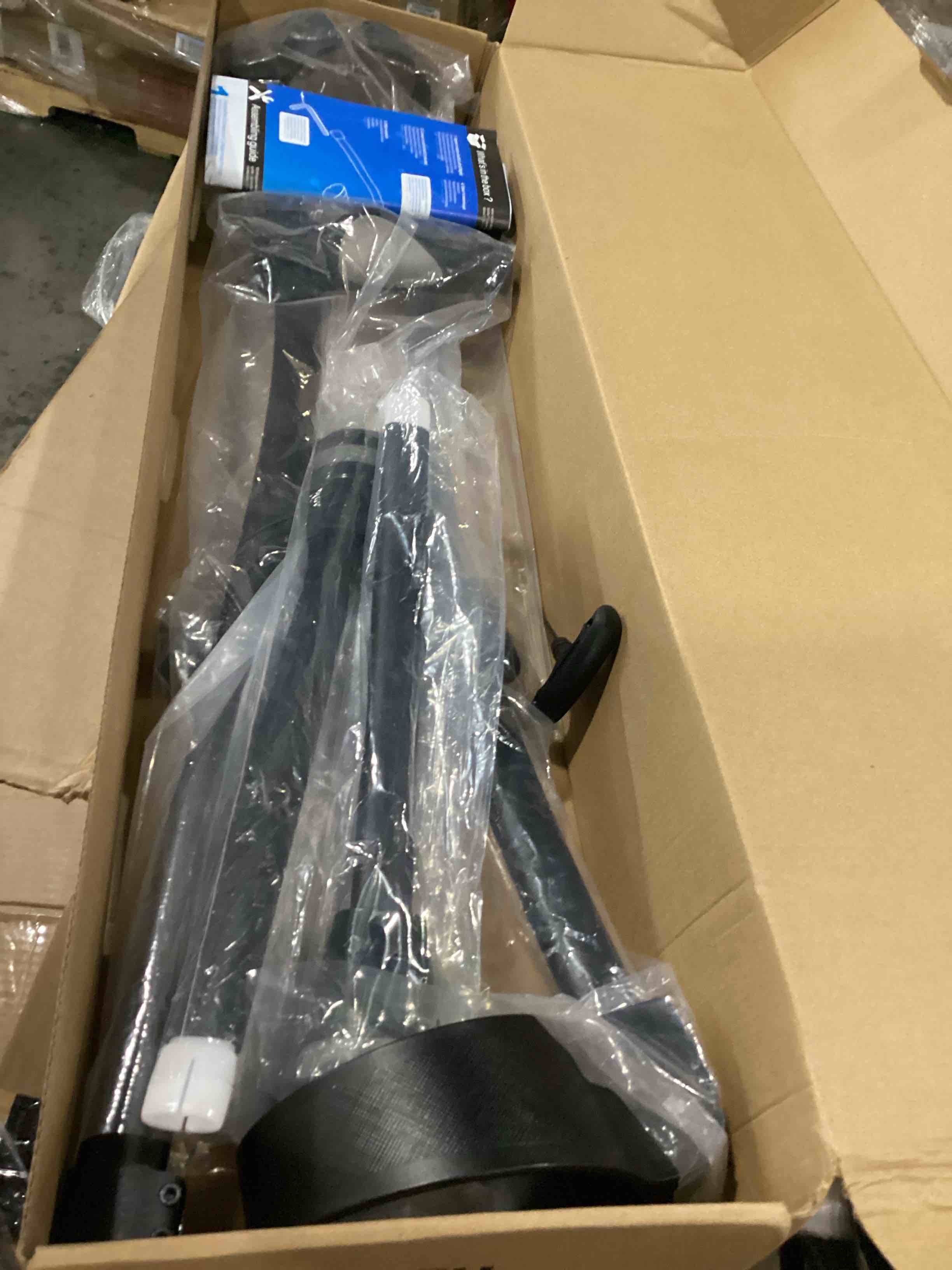 https://s3.amazonaws.com/lotting-images-prod/bidfta/ORG5907046_1722087573567.jpeg