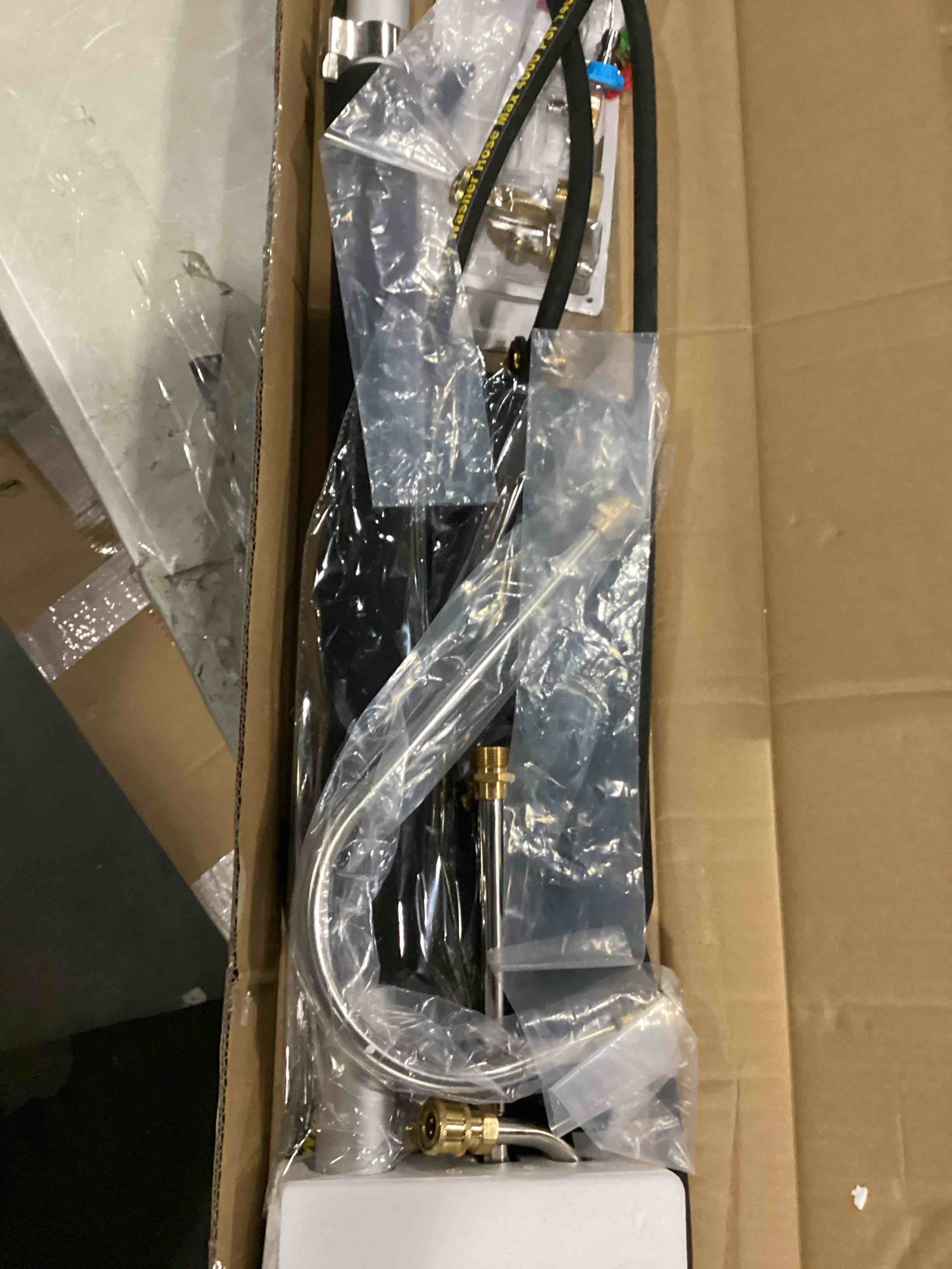 https://s3.amazonaws.com/lotting-images-prod/bidfta/ORG5907052_1722088542490.jpeg