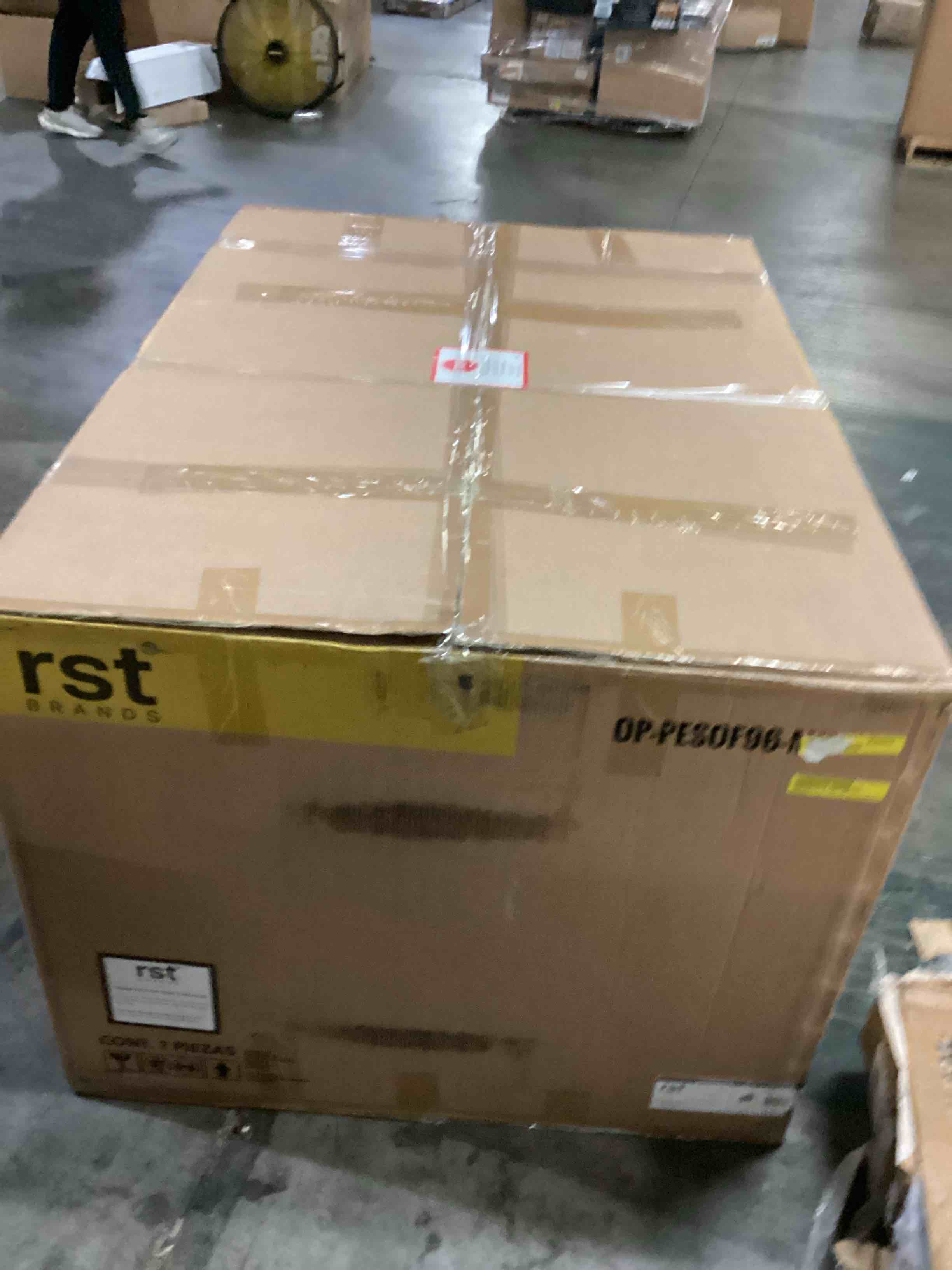 https://s3.amazonaws.com/lotting-images-prod/bidfta/ORG5907189_1722279008966.jpeg