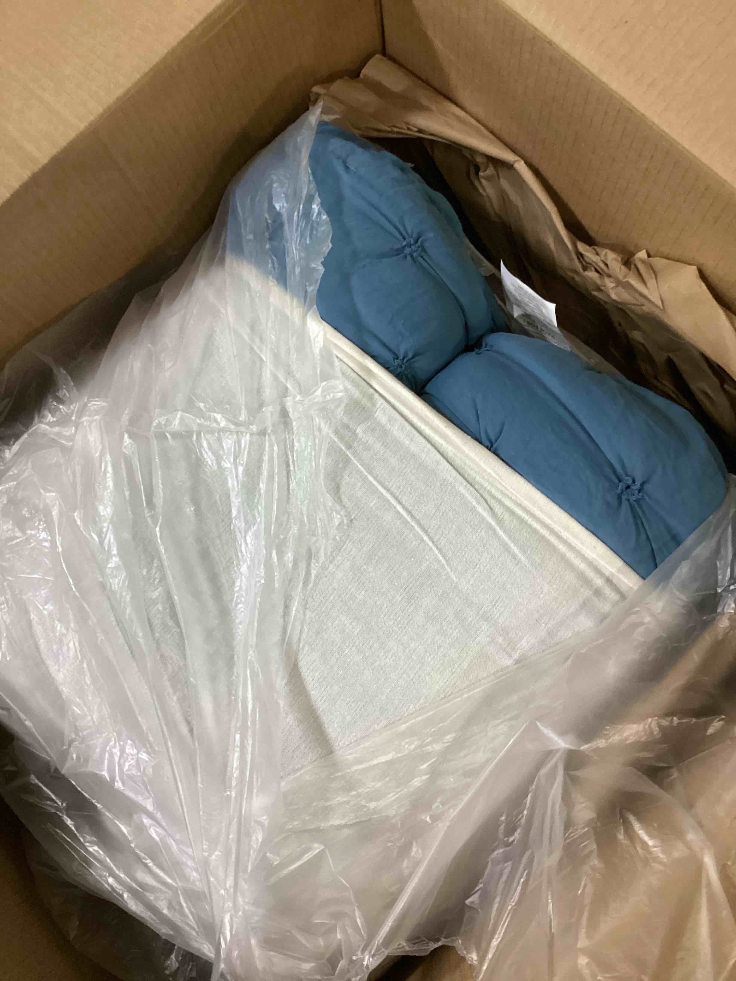 https://s3.amazonaws.com/lotting-images-prod/bidfta/ORG5908034_1721302441525.jpeg