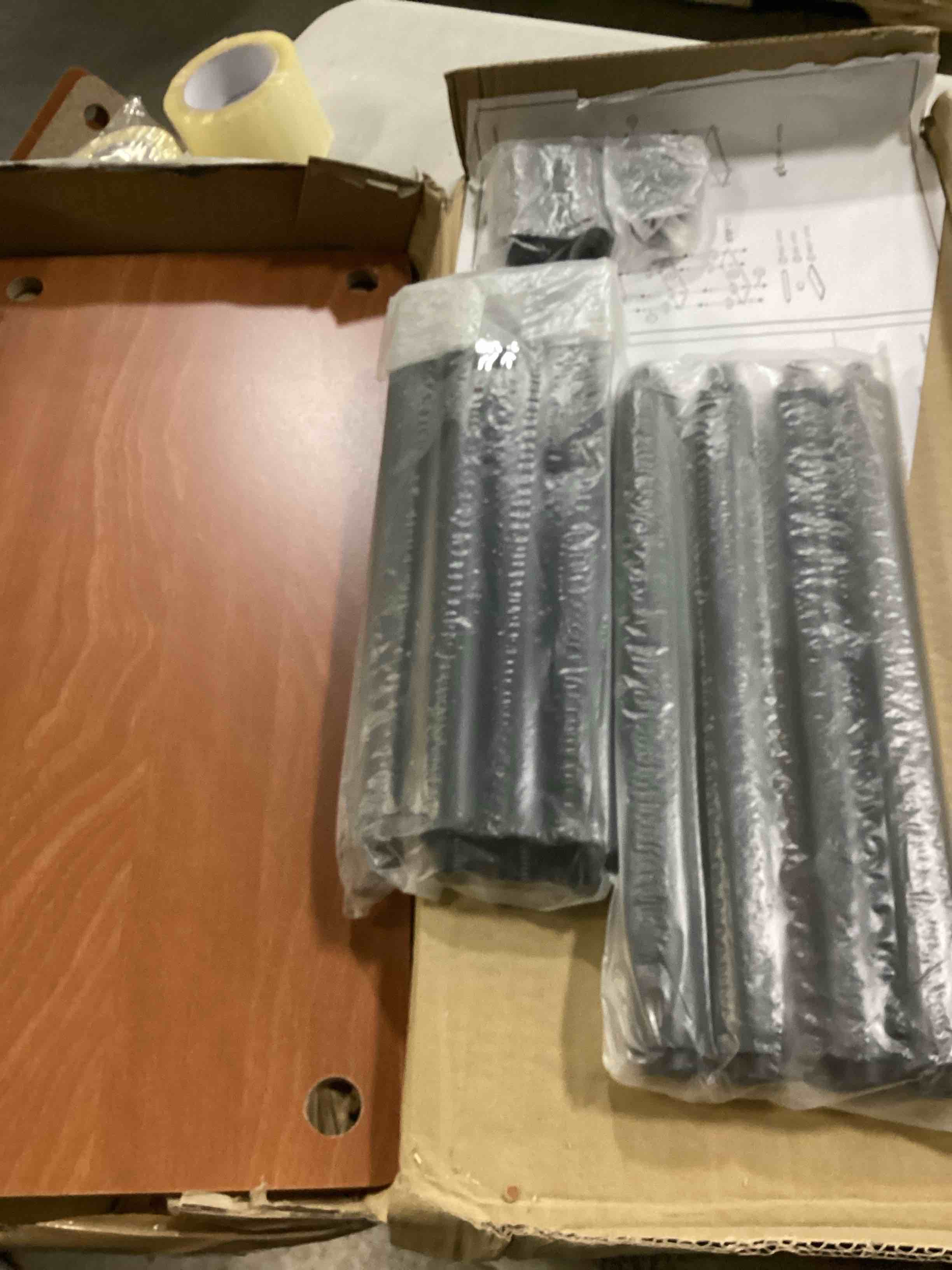 https://s3.amazonaws.com/lotting-images-prod/bidfta/ORG5908680_1722079119088.jpeg