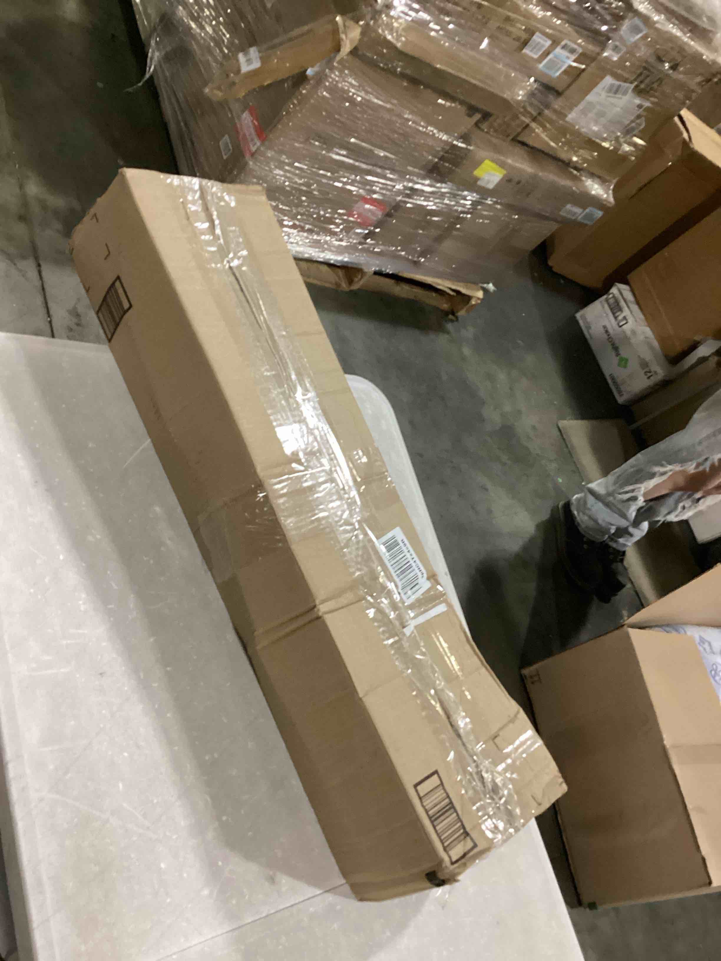 https://s3.amazonaws.com/lotting-images-prod/bidfta/ORG5909085_1719232888005.jpeg
