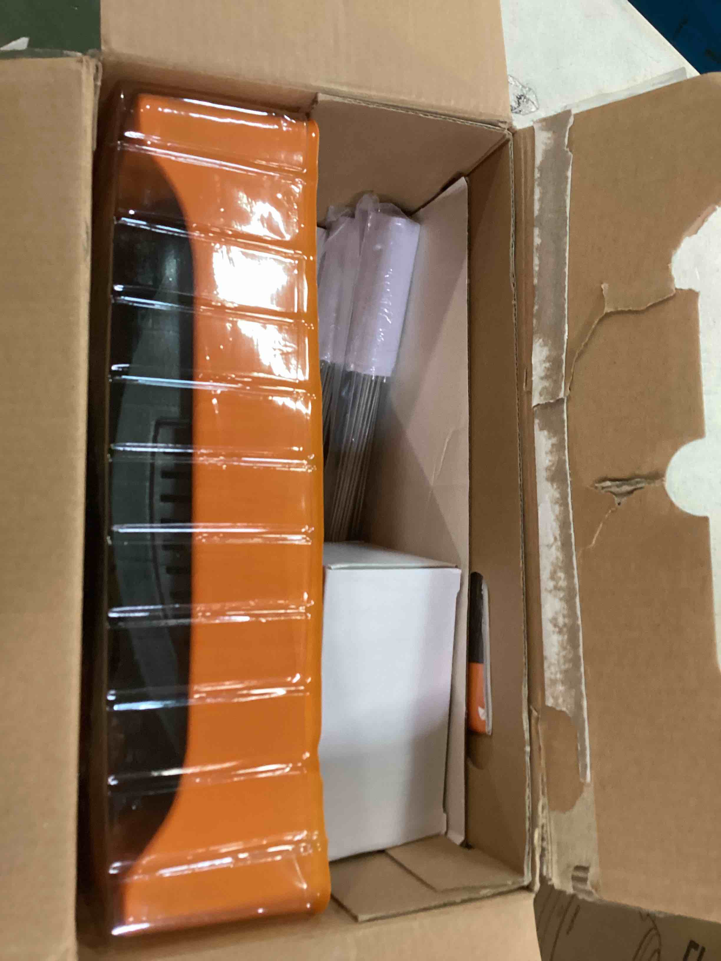 https://s3.amazonaws.com/lotting-images-prod/bidfta/ORG5912280_1711200844956.jpeg