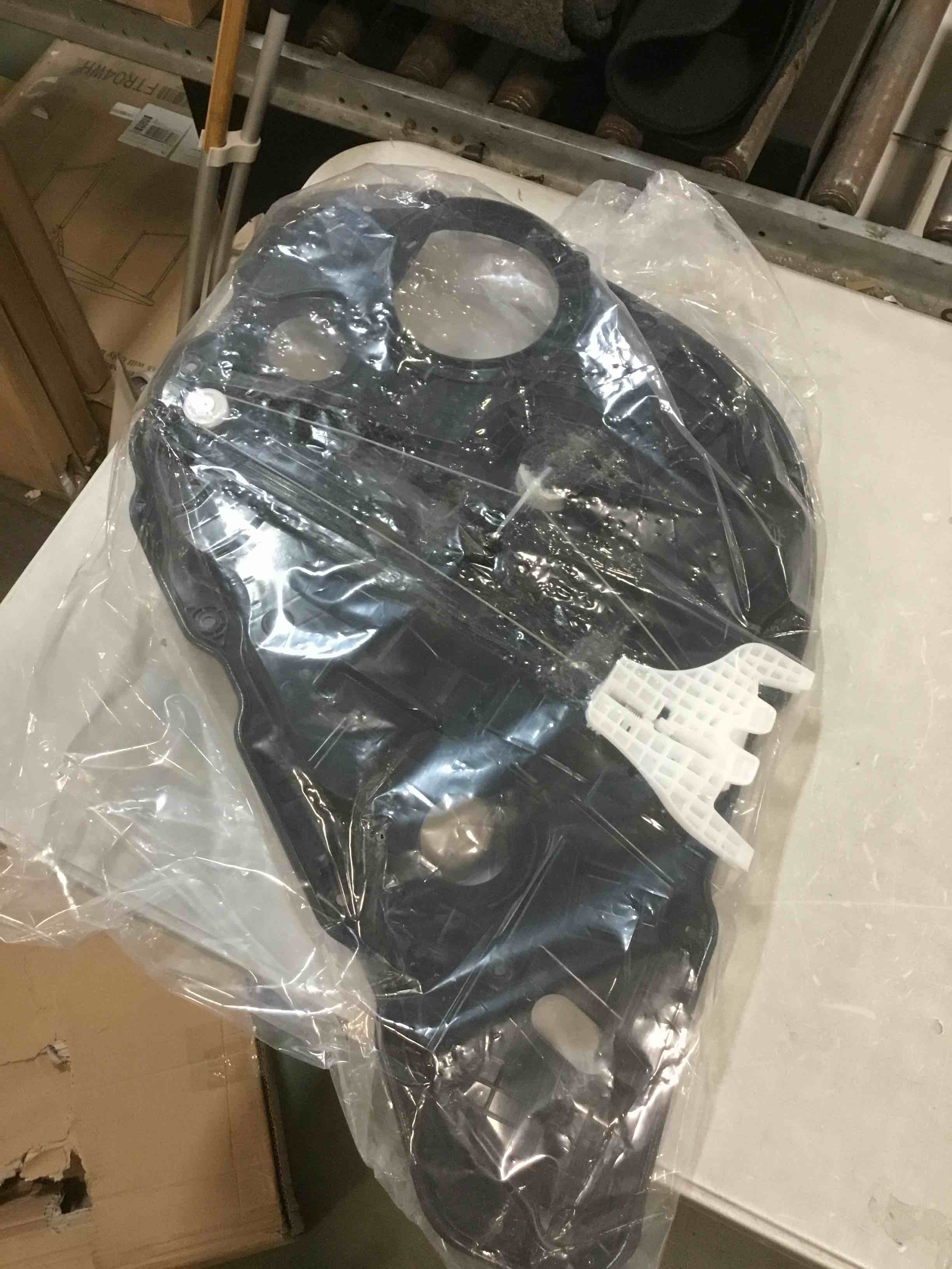 https://s3.amazonaws.com/lotting-images-prod/bidfta/ORG5913154_1711719255240.jpeg