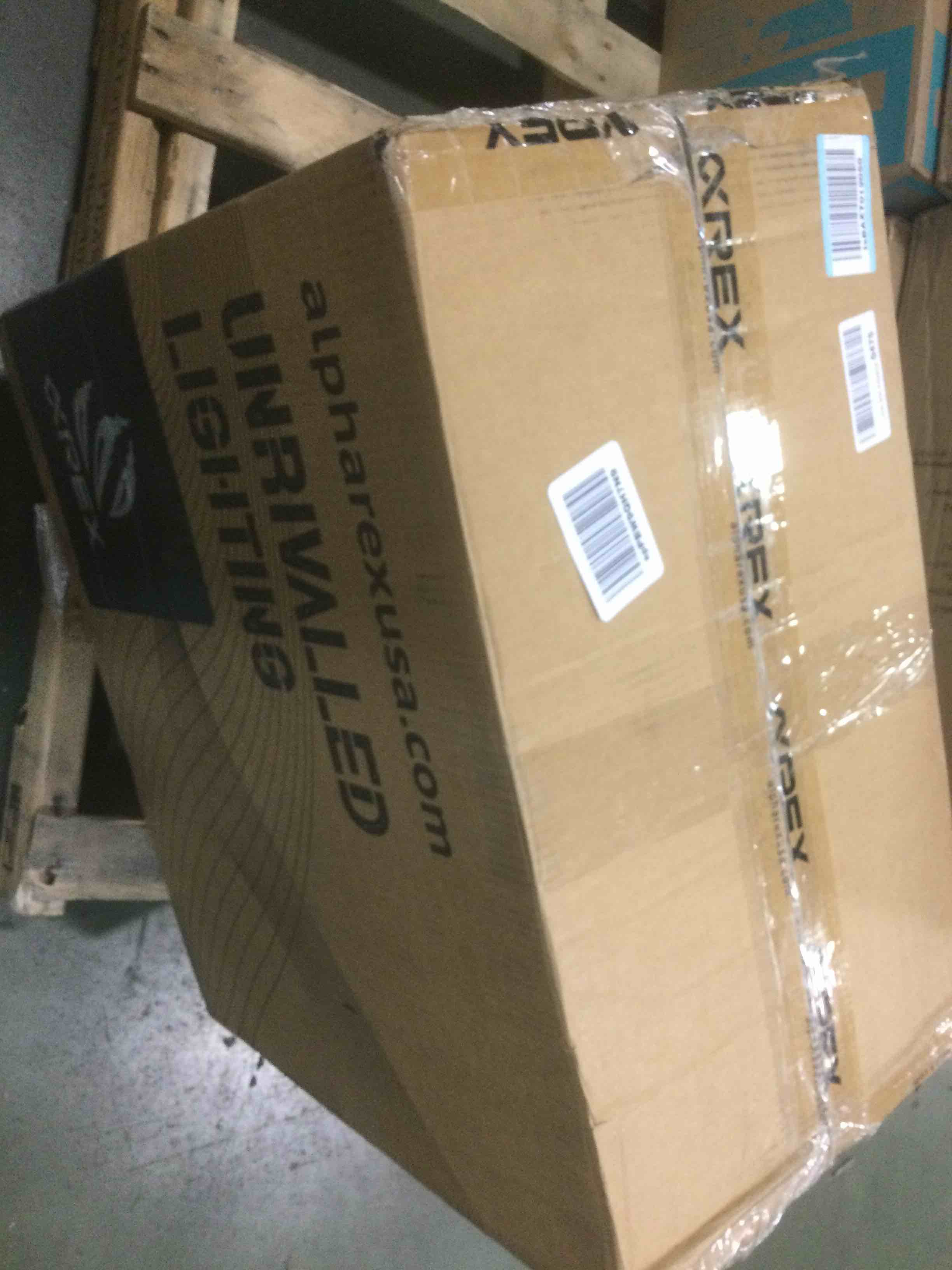 https://s3.amazonaws.com/lotting-images-prod/bidfta/ORG5913395_1711802562308.jpeg