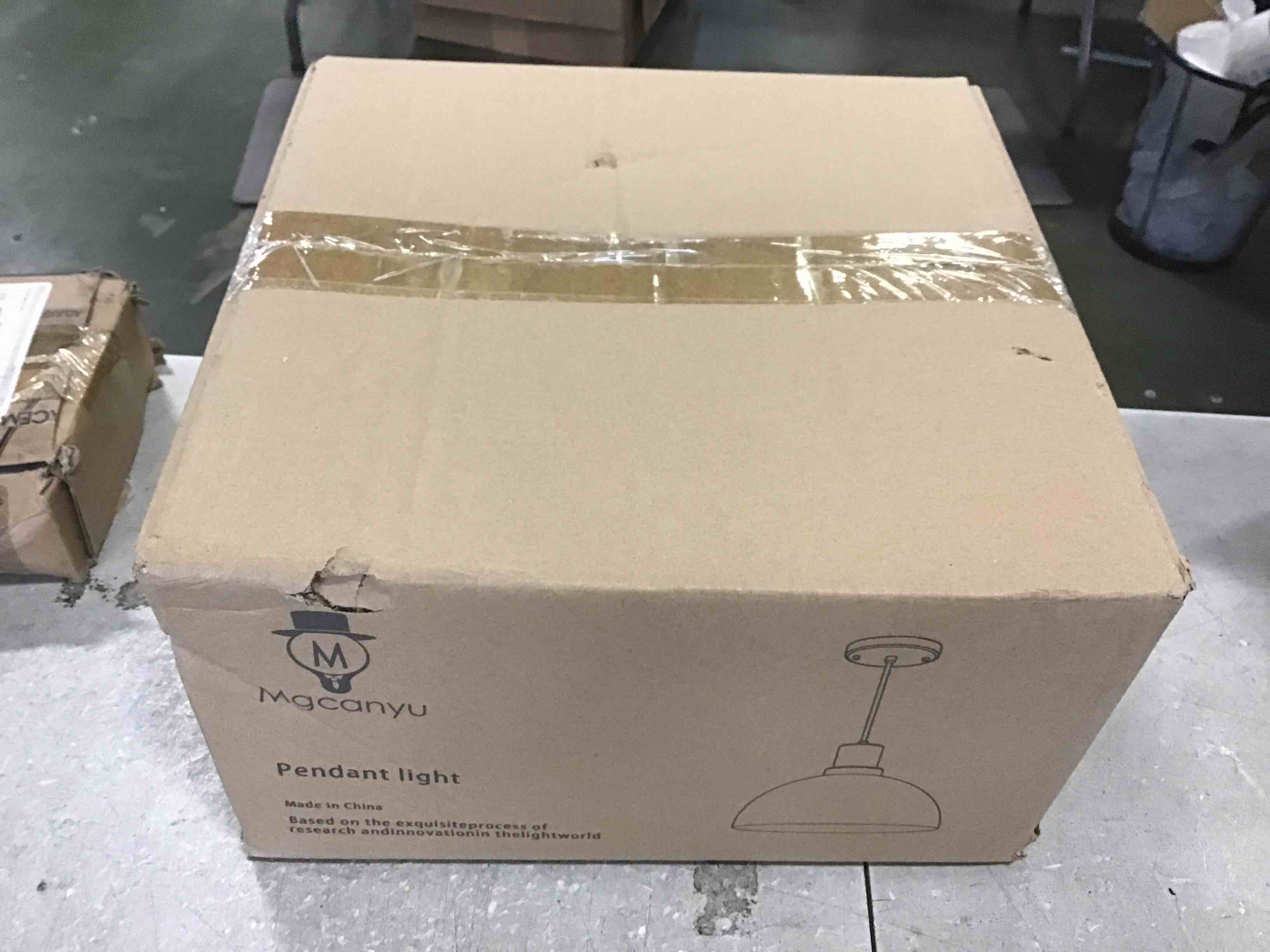https://s3.amazonaws.com/lotting-images-prod/bidfta/ORG5914756_1711474826870.jpeg