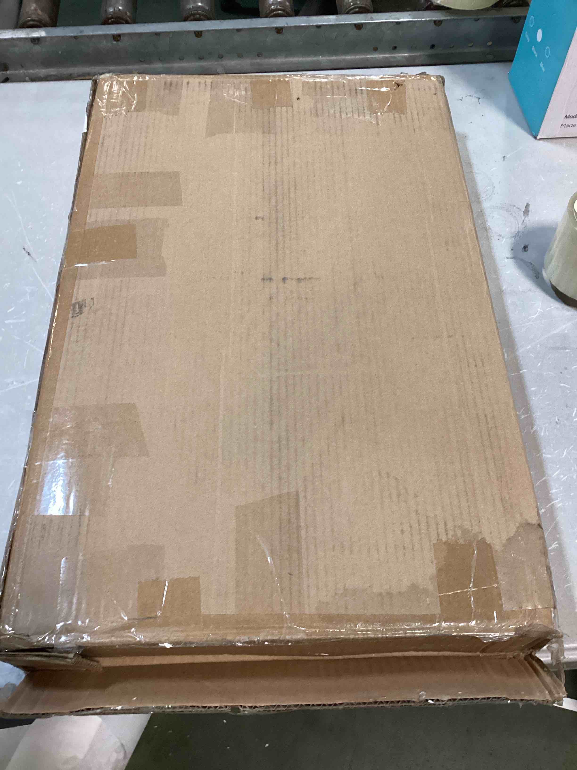 https://s3.amazonaws.com/lotting-images-prod/bidfta/ORG5915841_1711205718201.jpeg