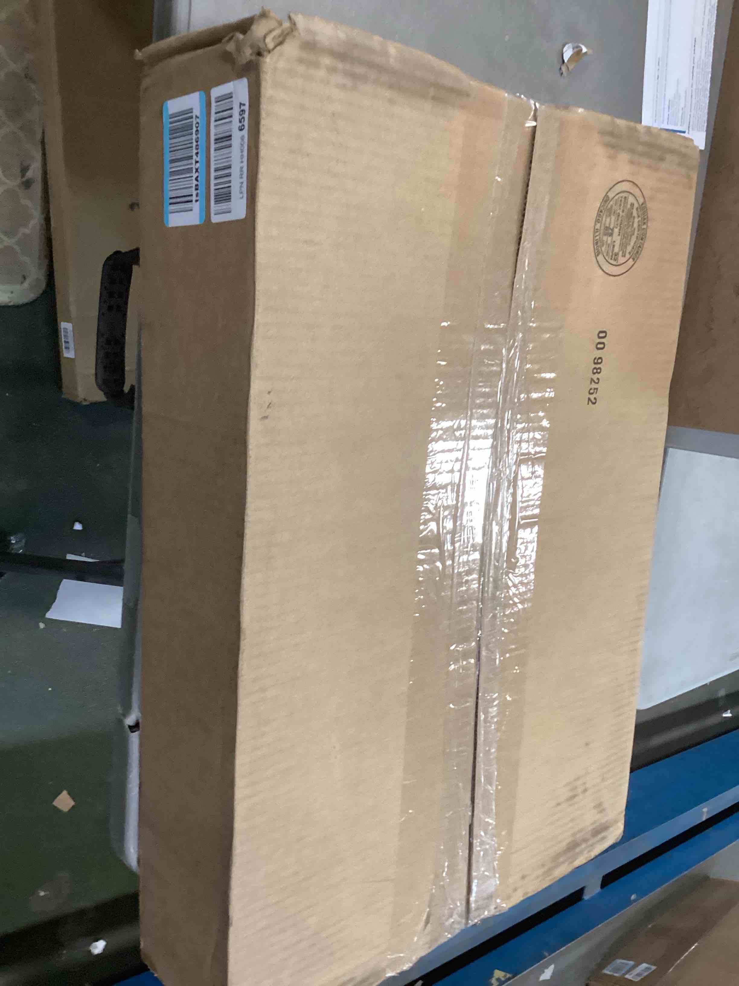 https://s3.amazonaws.com/lotting-images-prod/bidfta/ORG5916110_1711387814361.jpeg