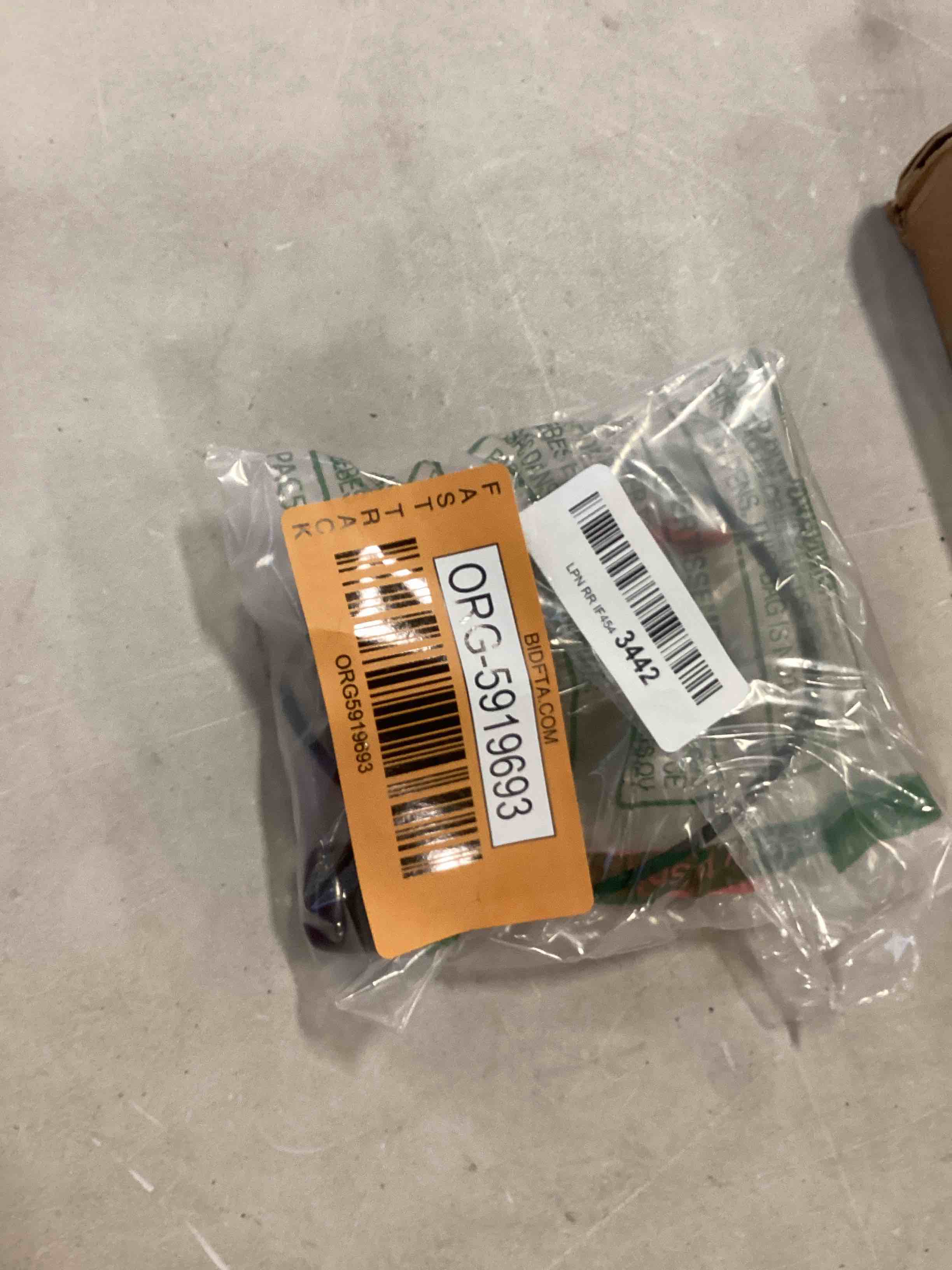 https://s3.amazonaws.com/lotting-images-prod/bidfta/ORG5919693_1712145743151.jpeg