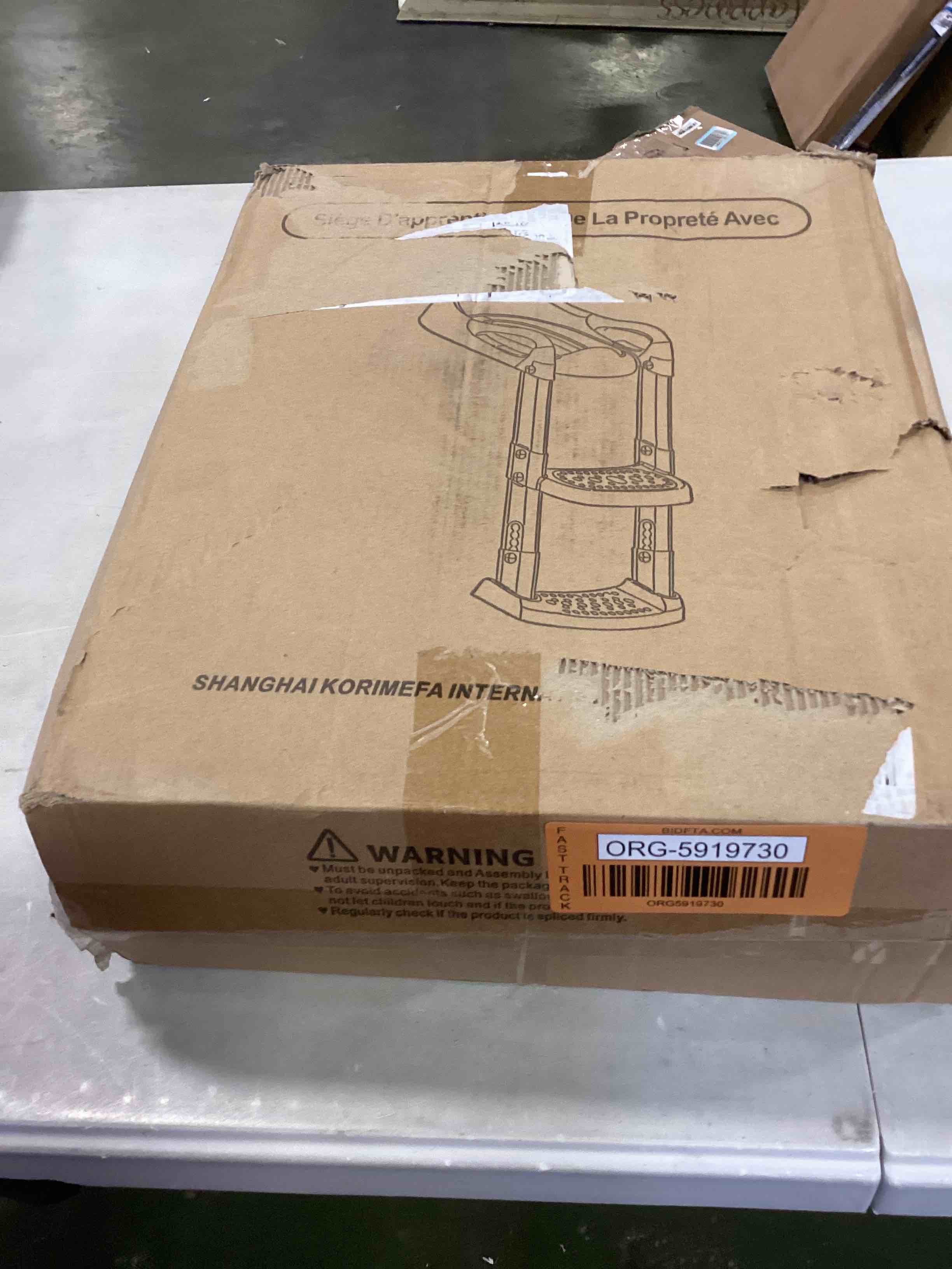 https://s3.amazonaws.com/lotting-images-prod/bidfta/ORG5919730_1712149544902.jpeg