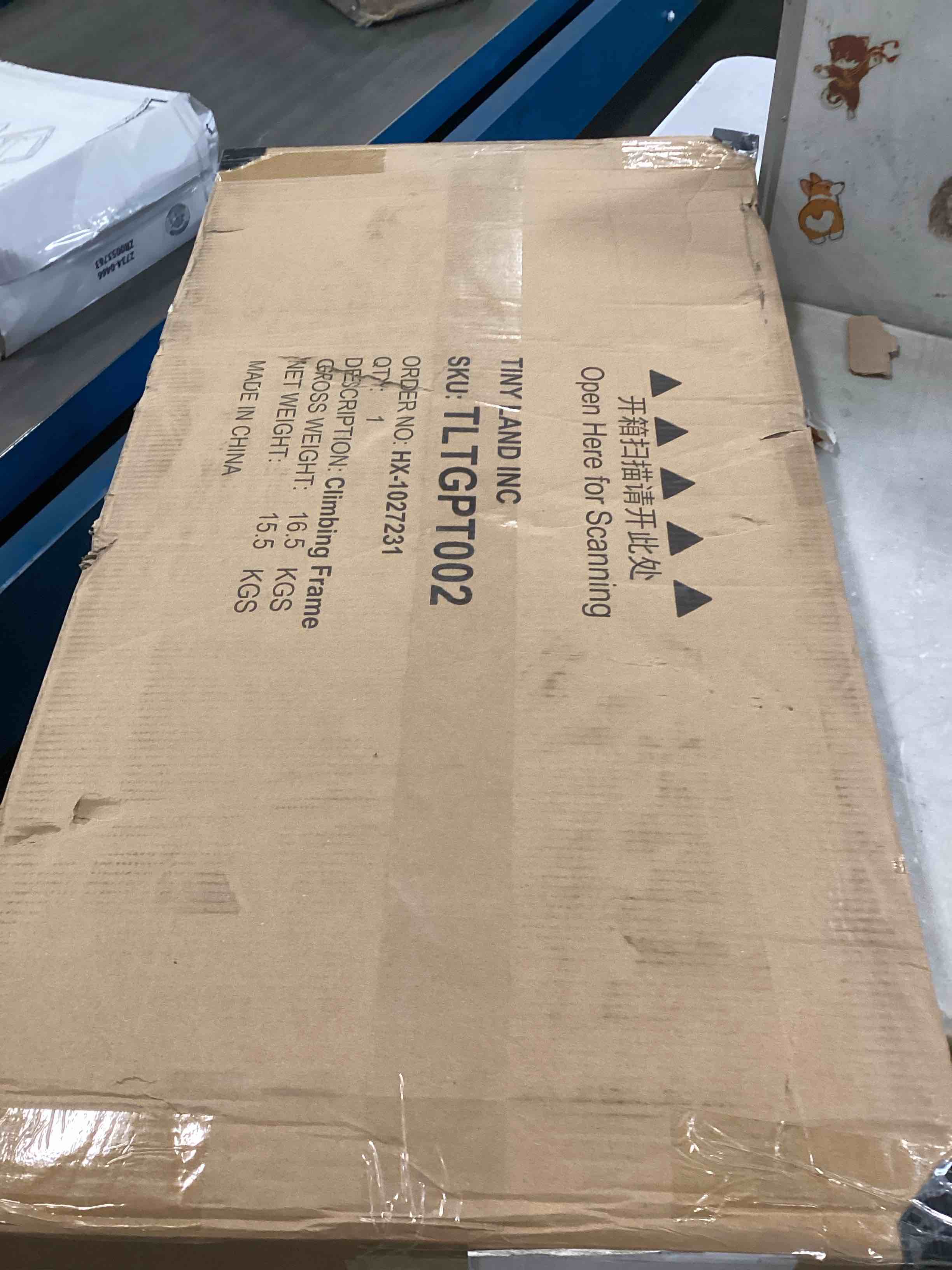 https://s3.amazonaws.com/lotting-images-prod/bidfta/ORG5921005_1711026608594.jpeg