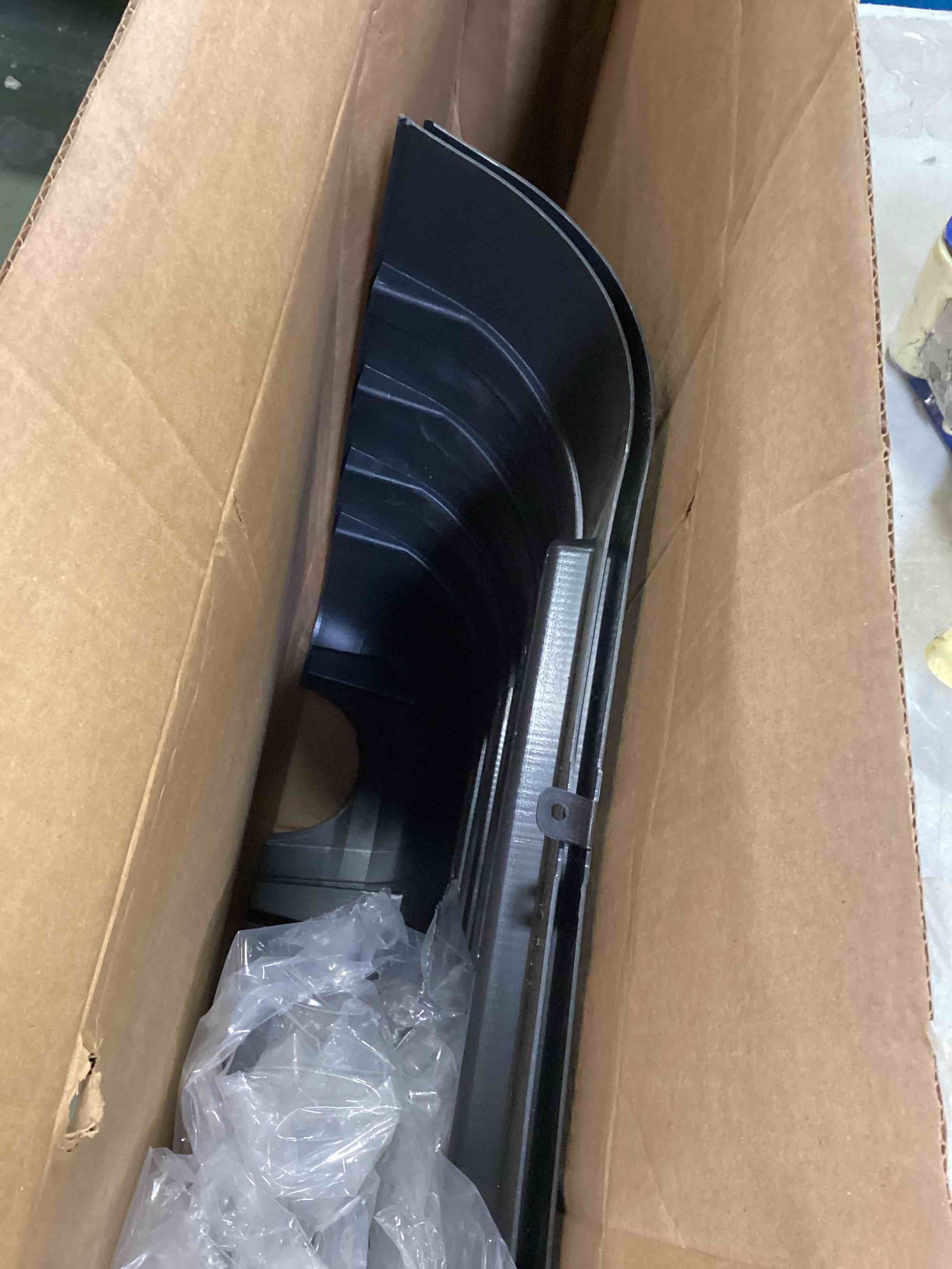 https://s3.amazonaws.com/lotting-images-prod/bidfta/ORG5921069_1711035806580.jpeg