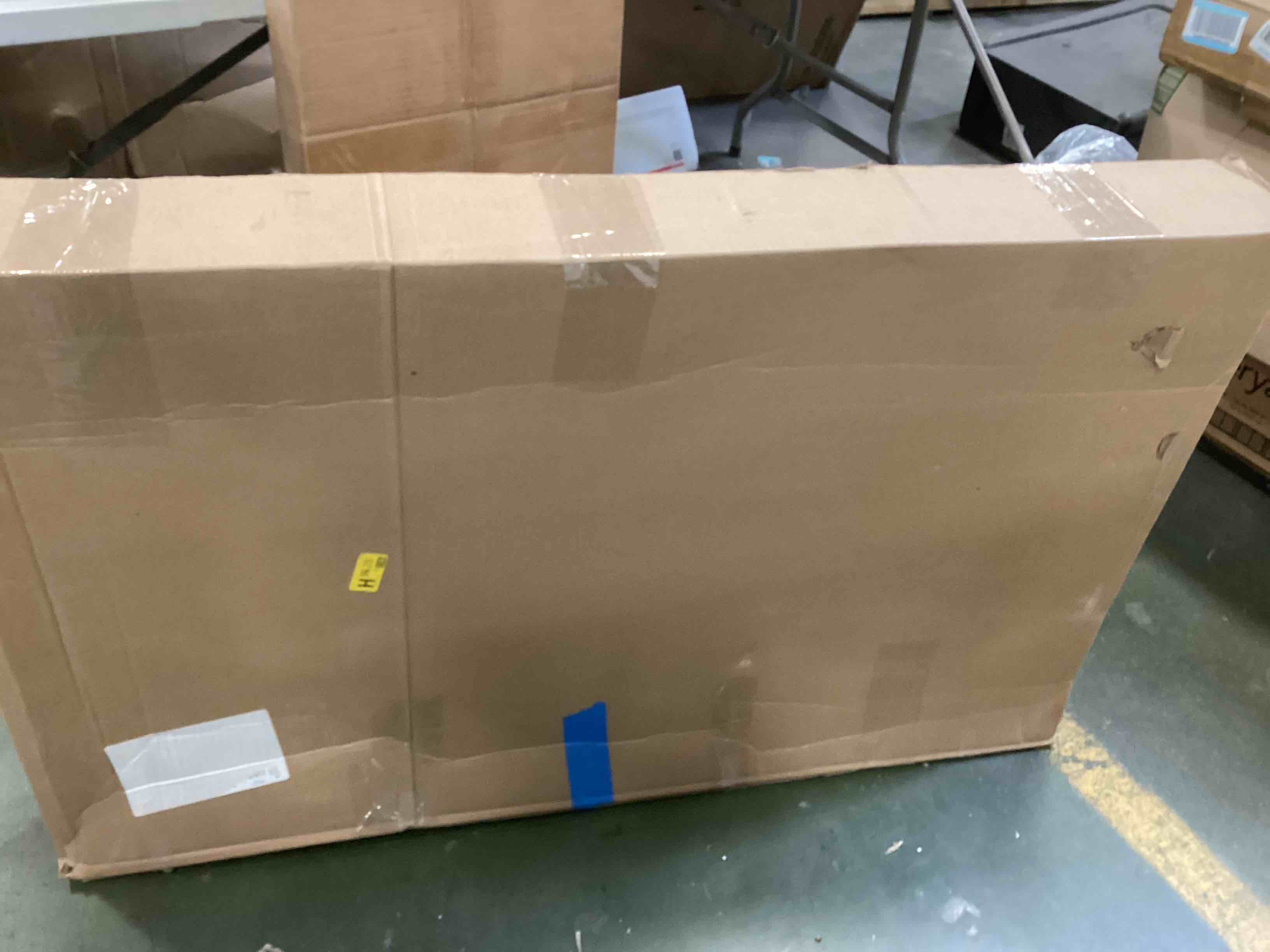 https://s3.amazonaws.com/lotting-images-prod/bidfta/ORG5921328_1711124489978.jpeg