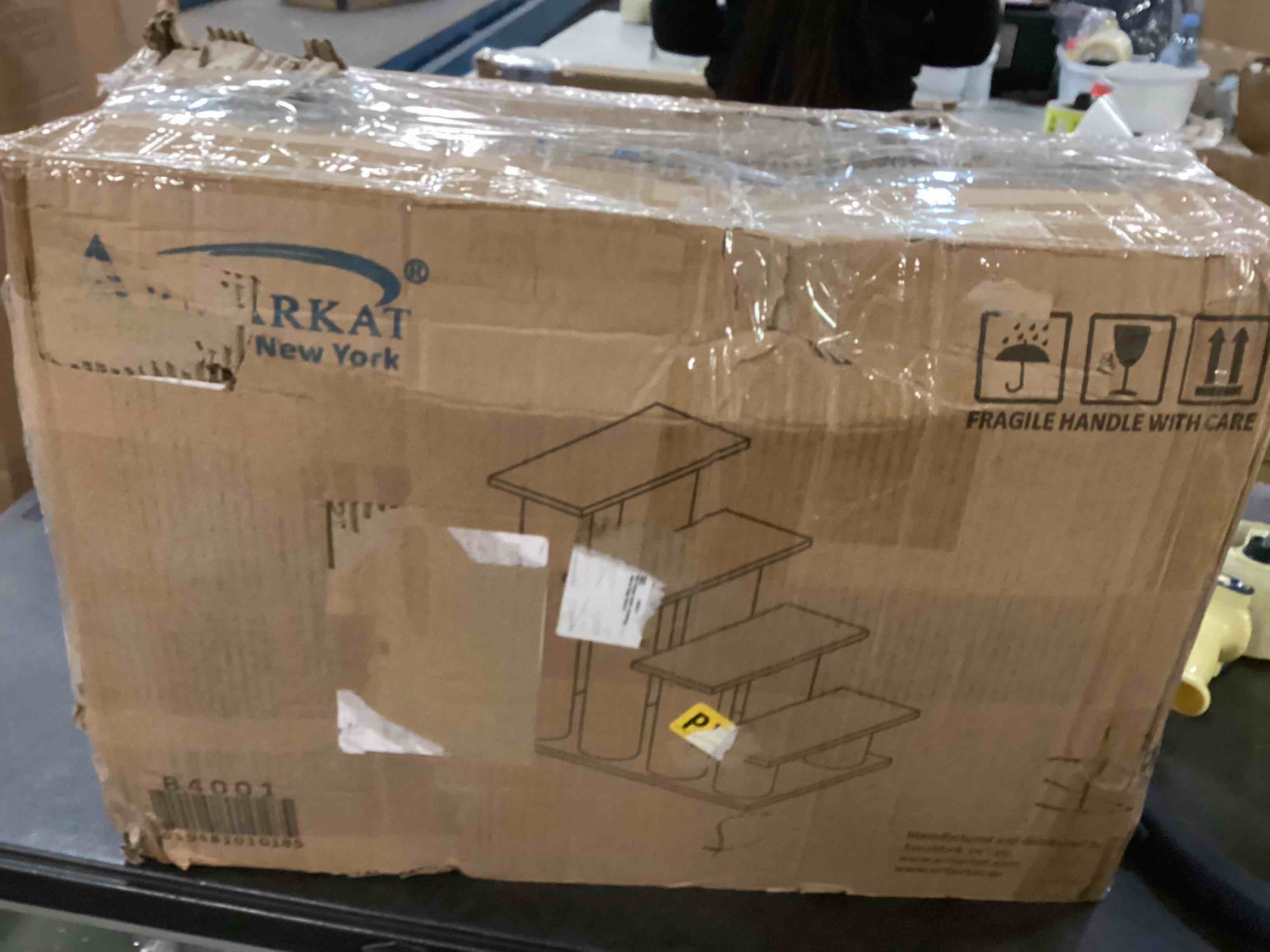 https://s3.amazonaws.com/lotting-images-prod/bidfta/ORG5921658_1711371802182.jpeg