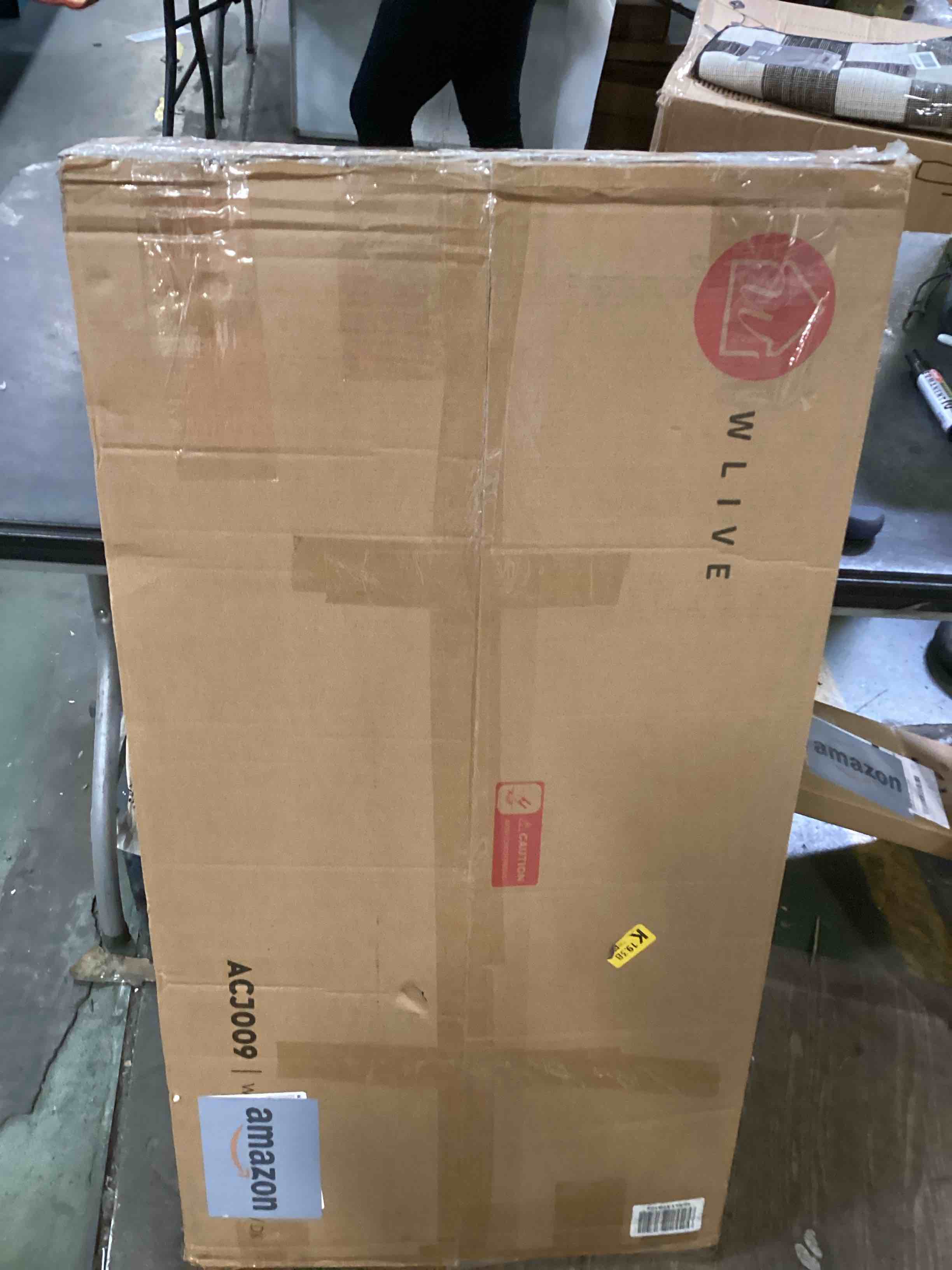 https://s3.amazonaws.com/lotting-images-prod/bidfta/ORG5921724_1711380090444.jpeg