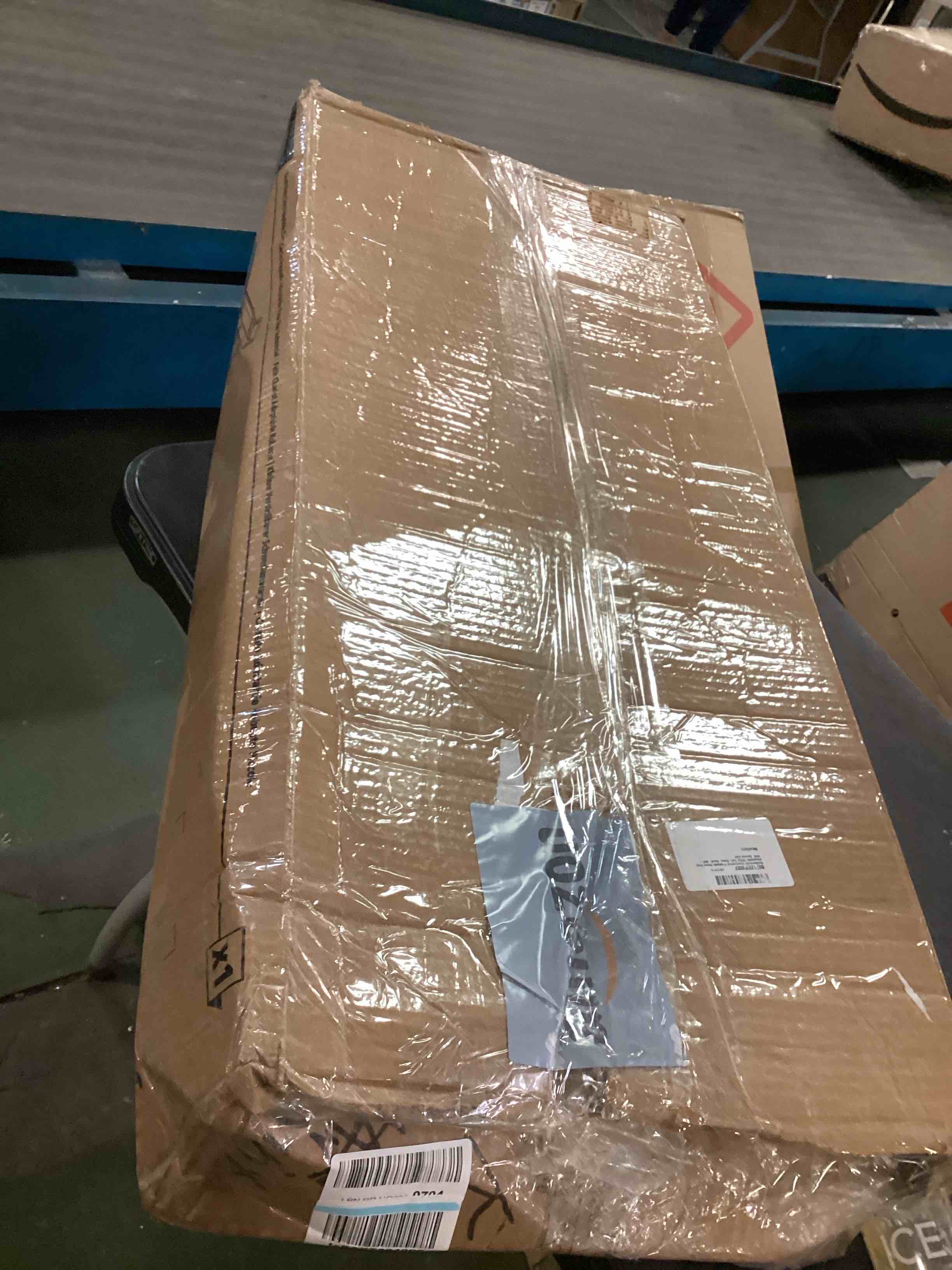 https://s3.amazonaws.com/lotting-images-prod/bidfta/ORG5921823_1711396374567.jpeg