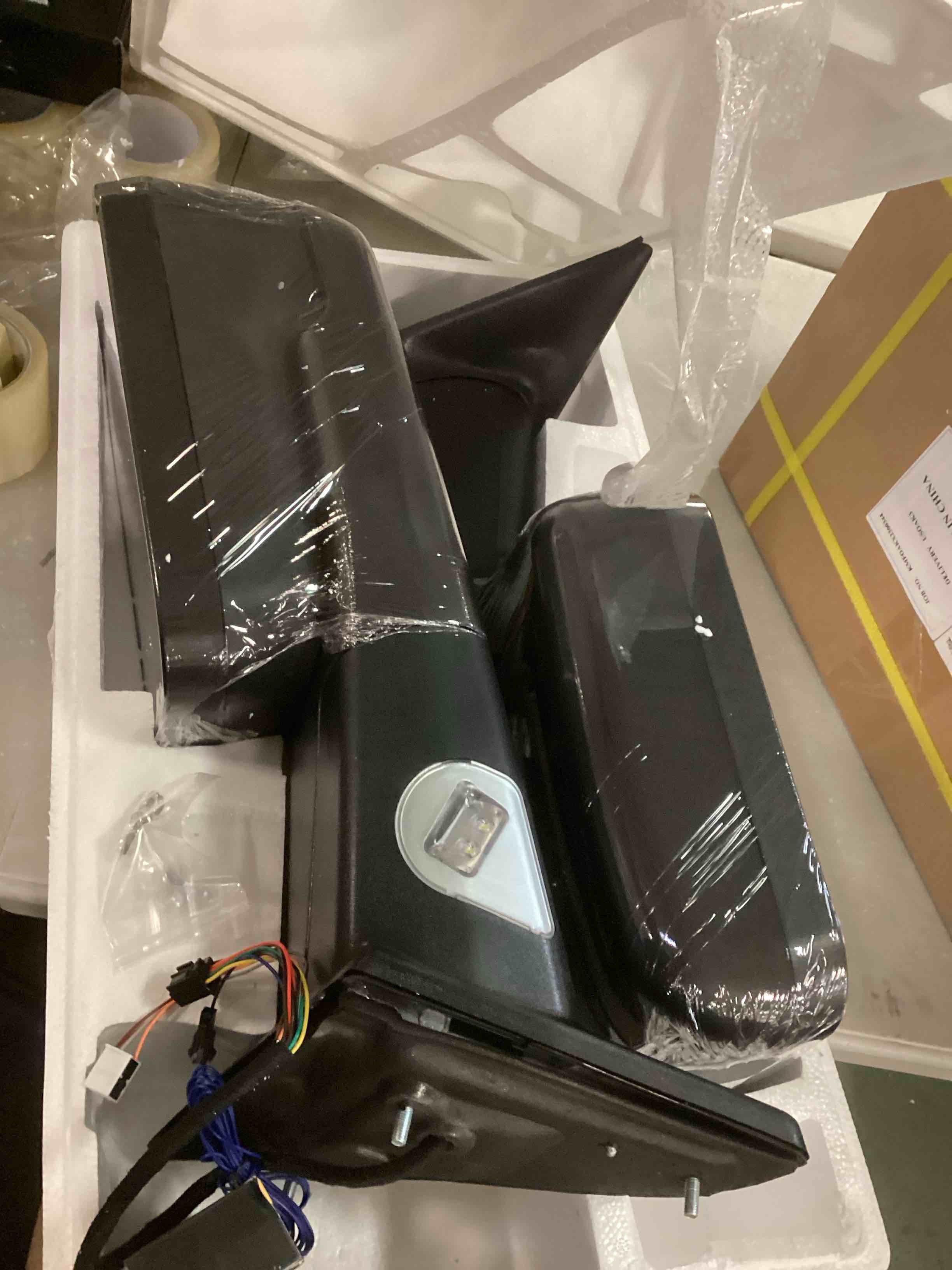 https://s3.amazonaws.com/lotting-images-prod/bidfta/ORG5922120_1711541158861.jpeg