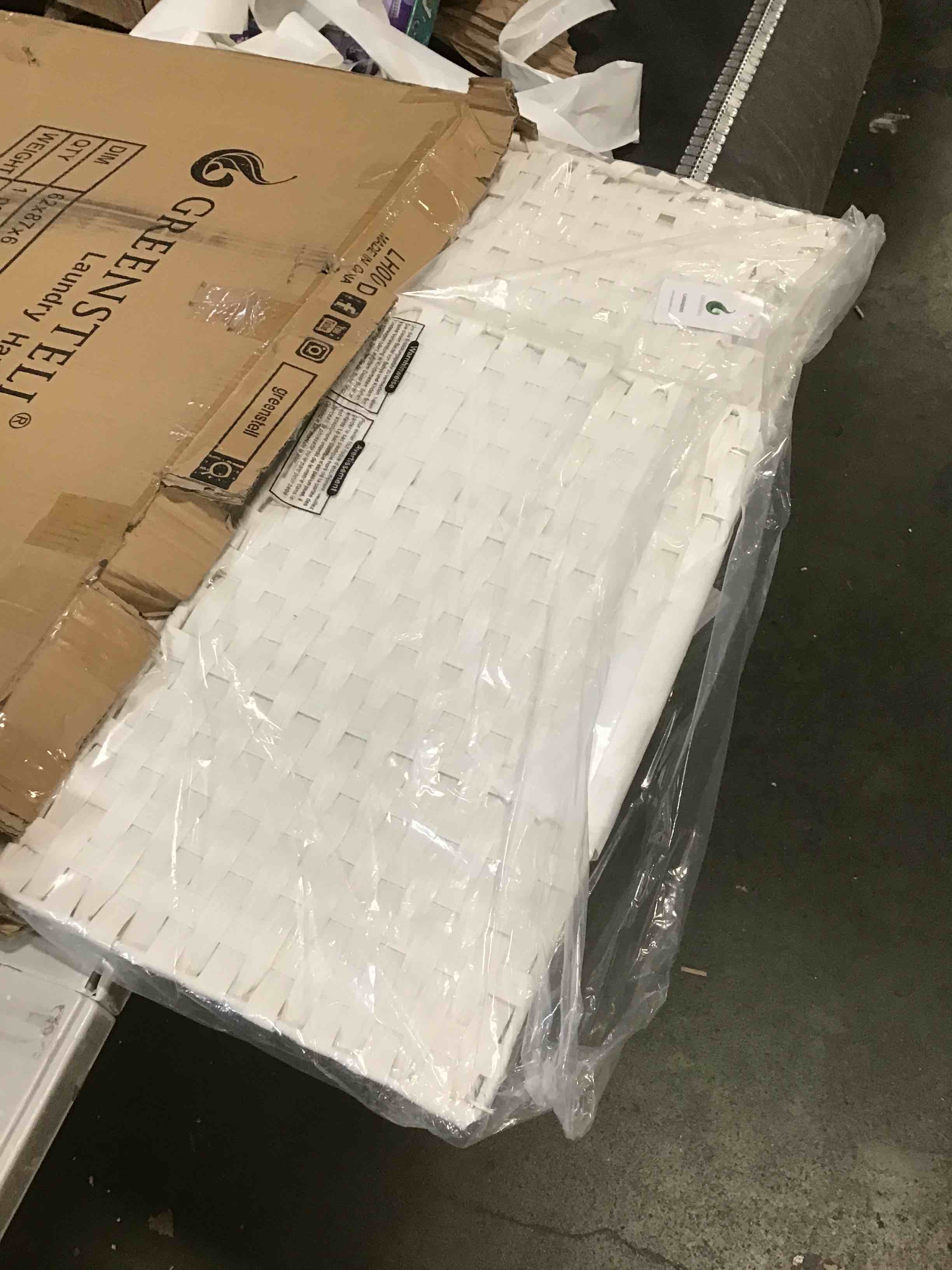 https://s3.amazonaws.com/lotting-images-prod/bidfta/ORG5925643_1709410468508.jpeg