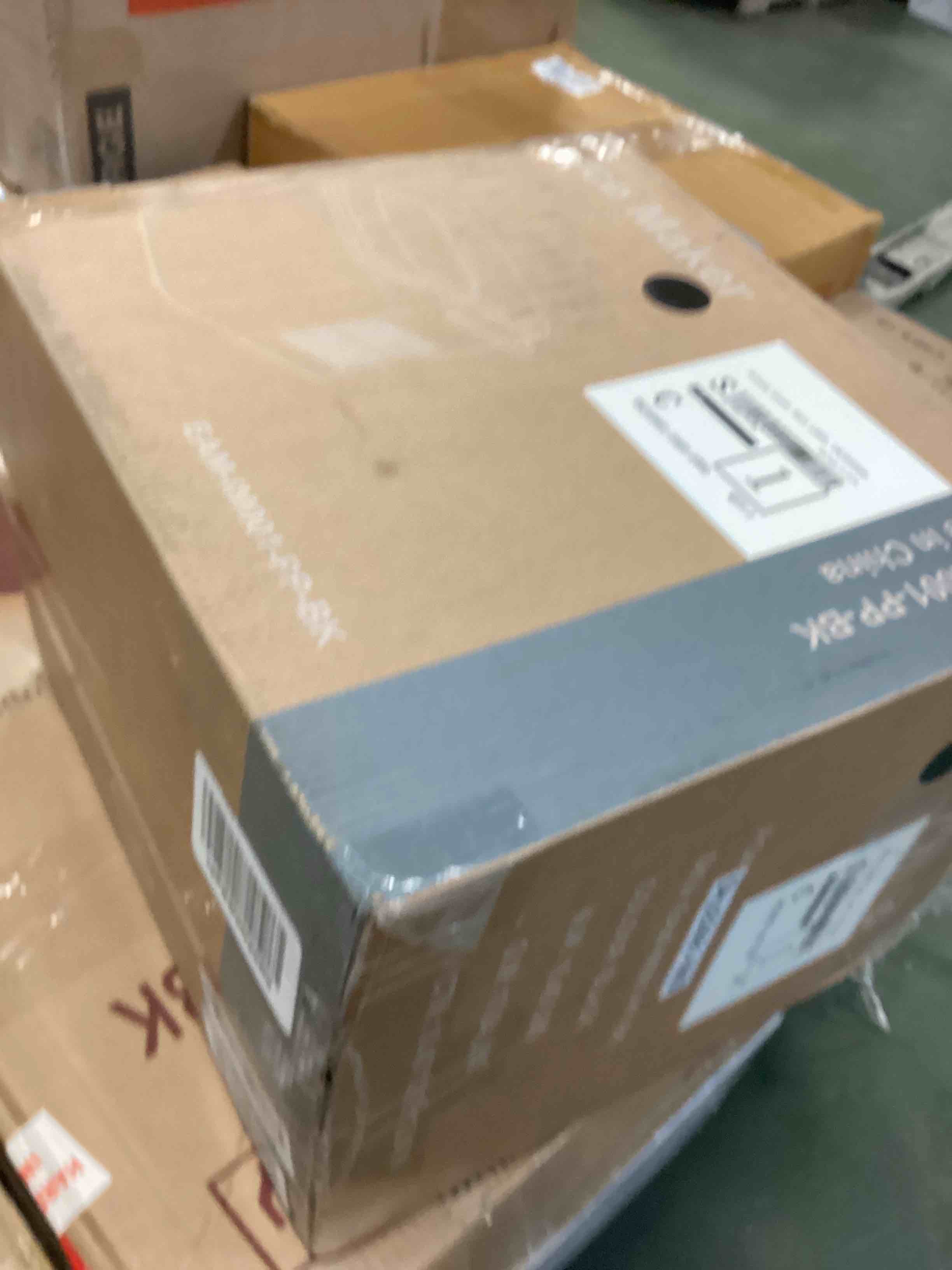 https://s3.amazonaws.com/lotting-images-prod/bidfta/ORG5925897_1709489916344.jpeg