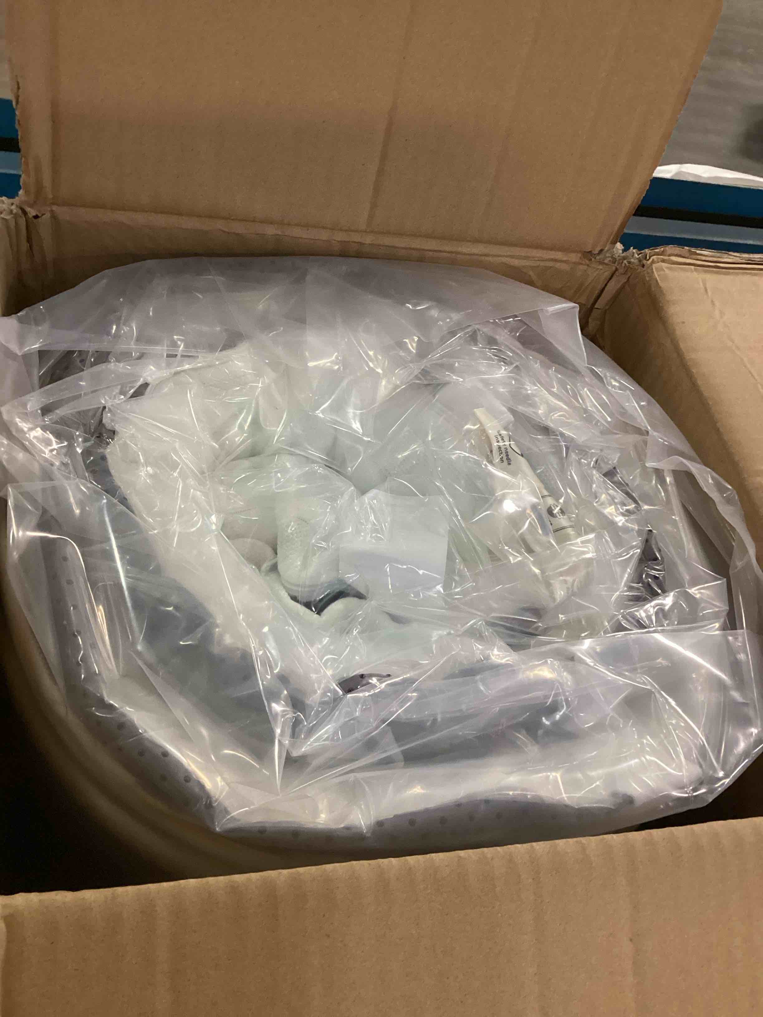 https://s3.amazonaws.com/lotting-images-prod/bidfta/ORG5926993_1709656336655.jpeg