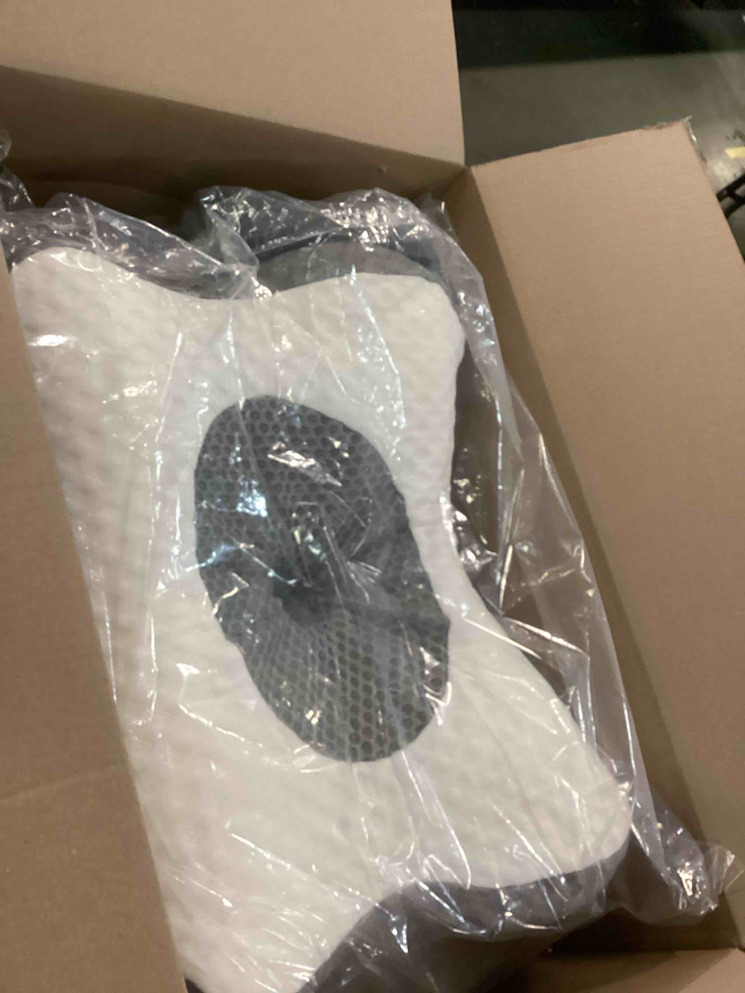 https://s3.amazonaws.com/lotting-images-prod/bidfta/ORG5927303_1709745491823.jpeg