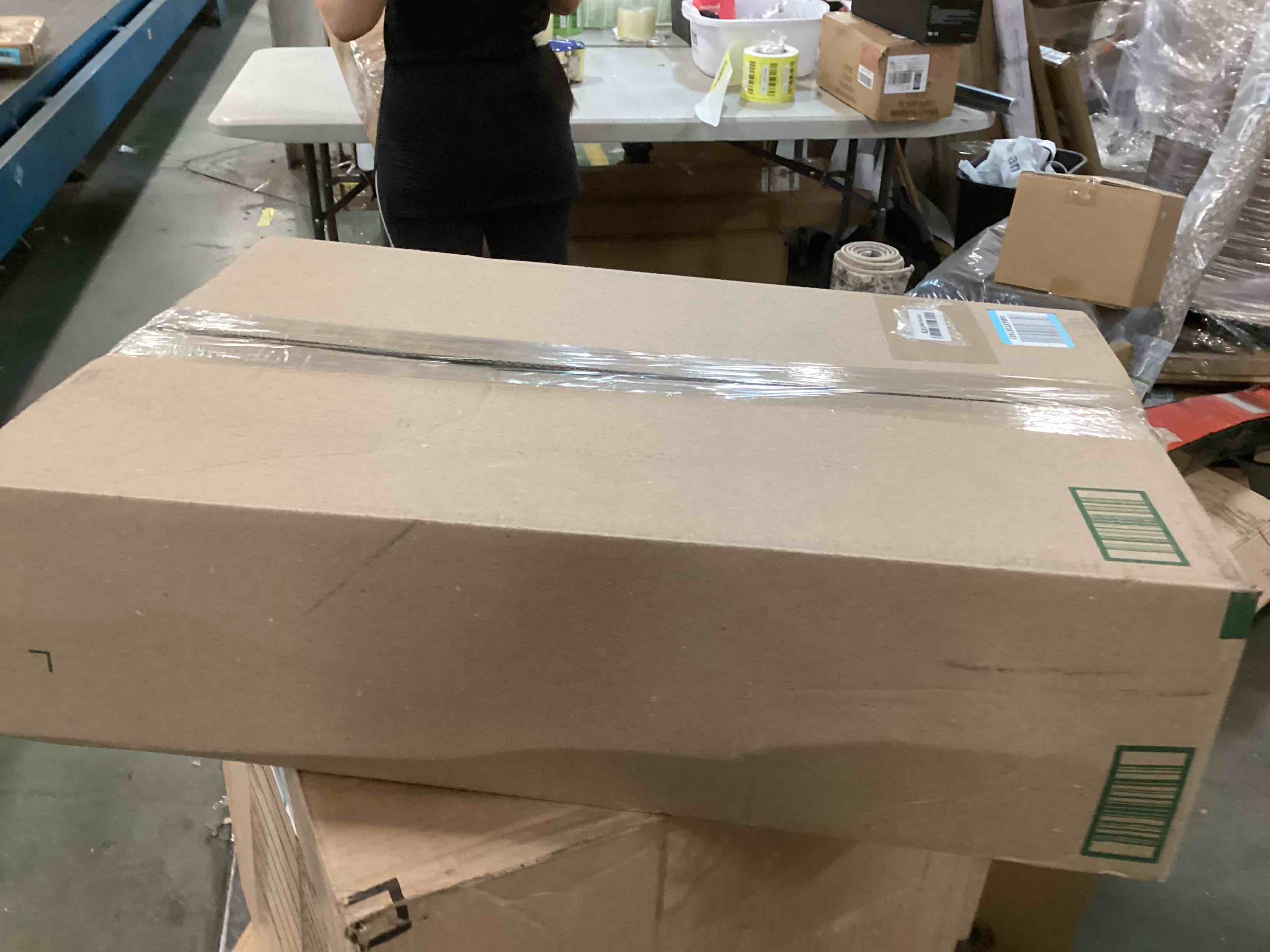 https://s3.amazonaws.com/lotting-images-prod/bidfta/ORG5927303_1709745512103.jpeg
