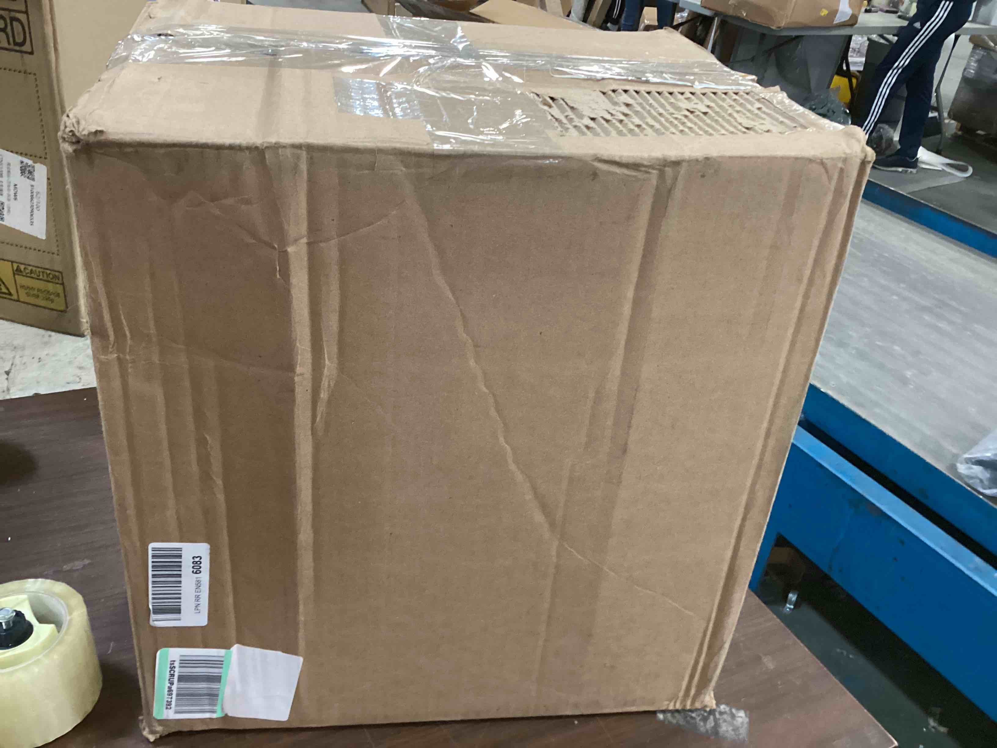 https://s3.amazonaws.com/lotting-images-prod/bidfta/ORG5928263_1710264025988.jpeg