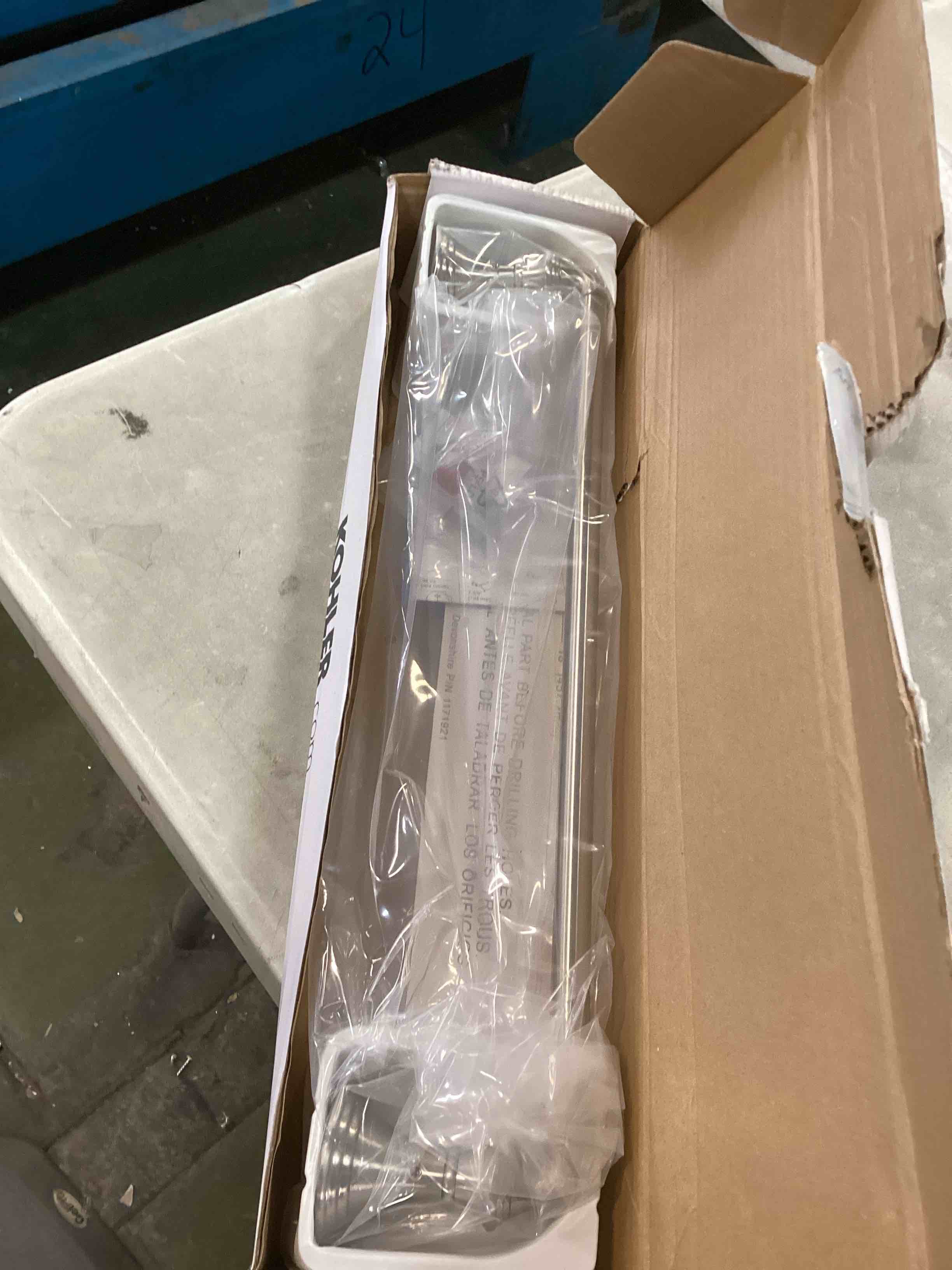 https://s3.amazonaws.com/lotting-images-prod/bidfta/ORG5928433_1710339640185.jpeg
